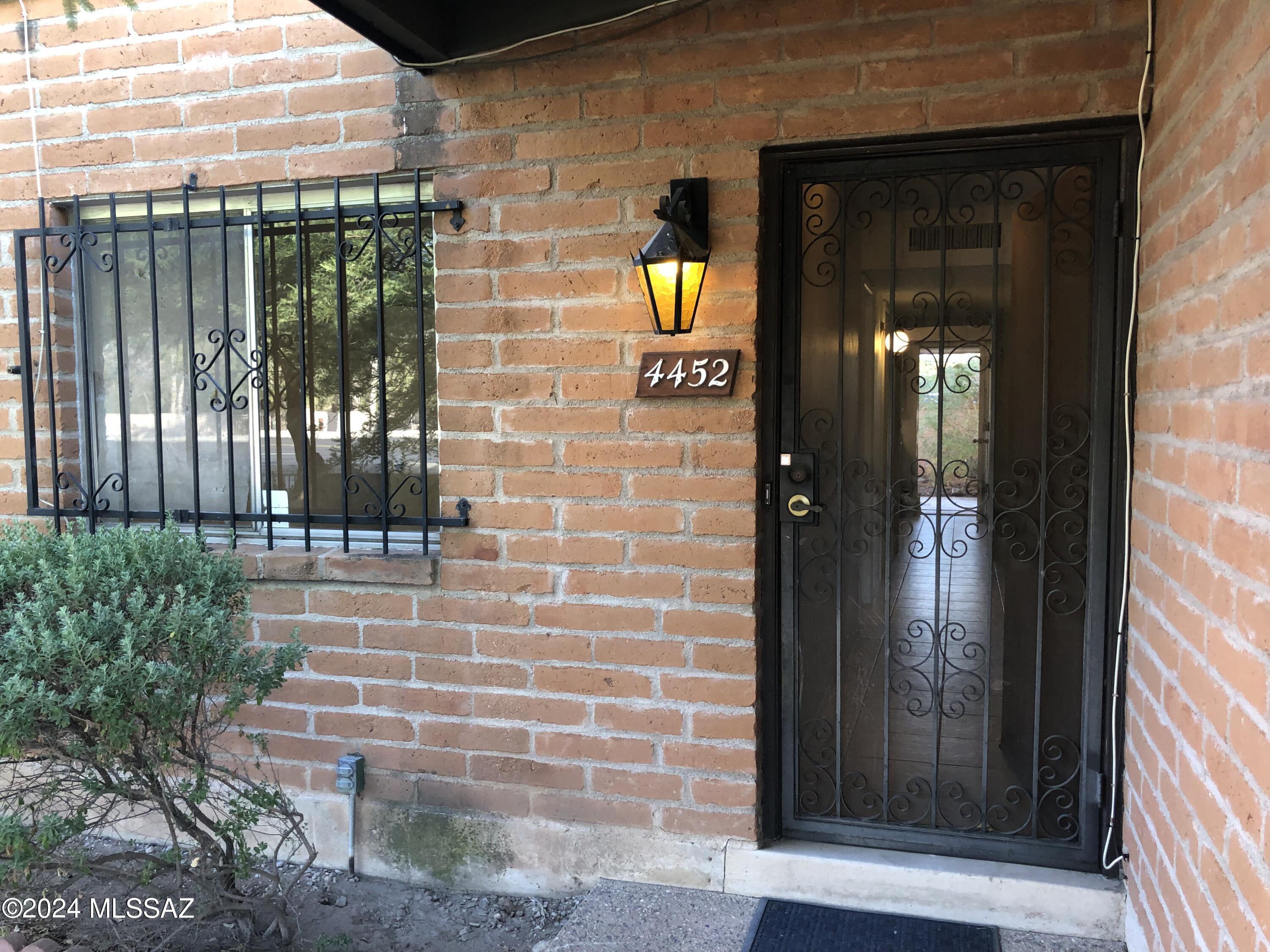 Spanish Village Th - Residential