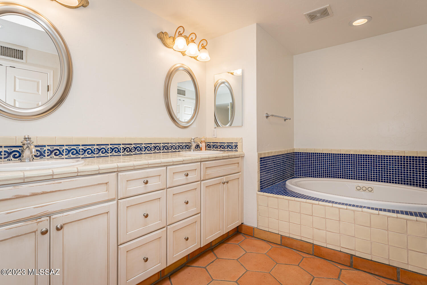 Catalina Foothills Estates NO. 5 - Residential