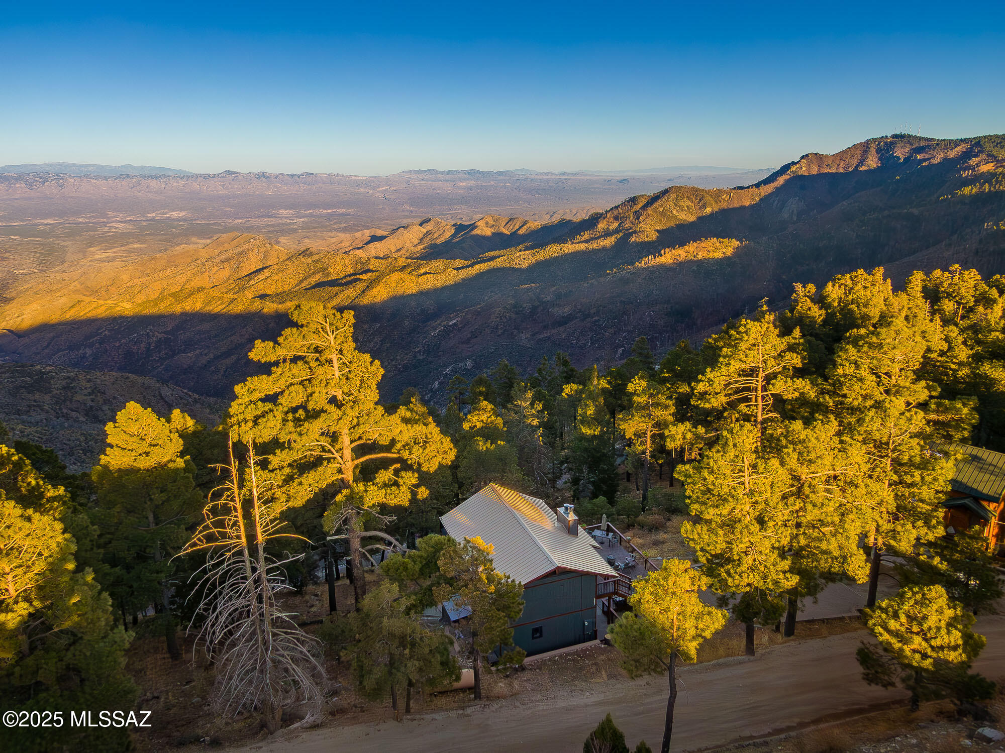 Loma Sabino Pines - Residential