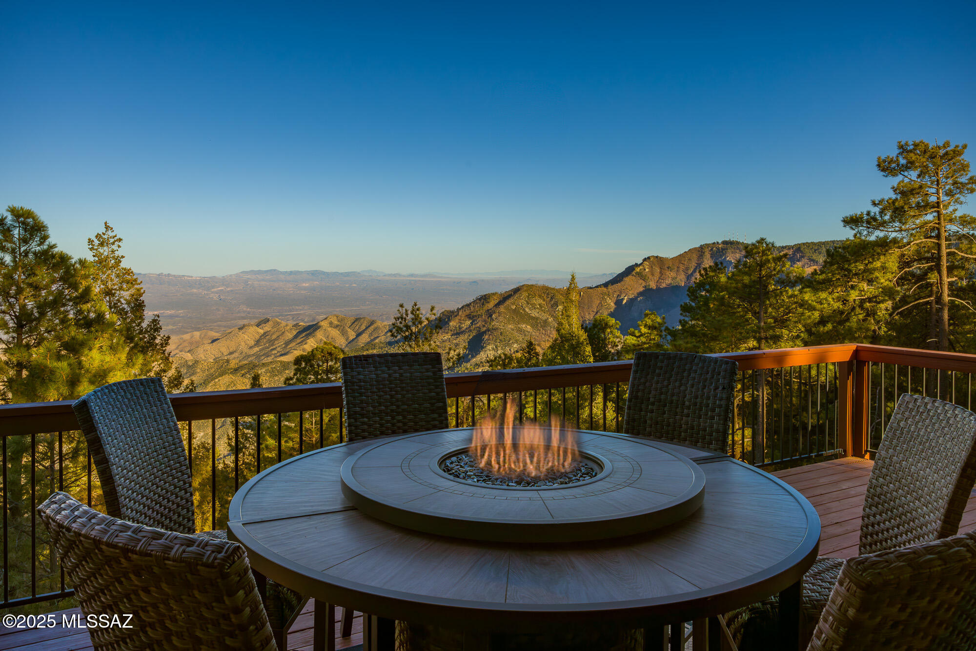 Loma Sabino Pines - Residential