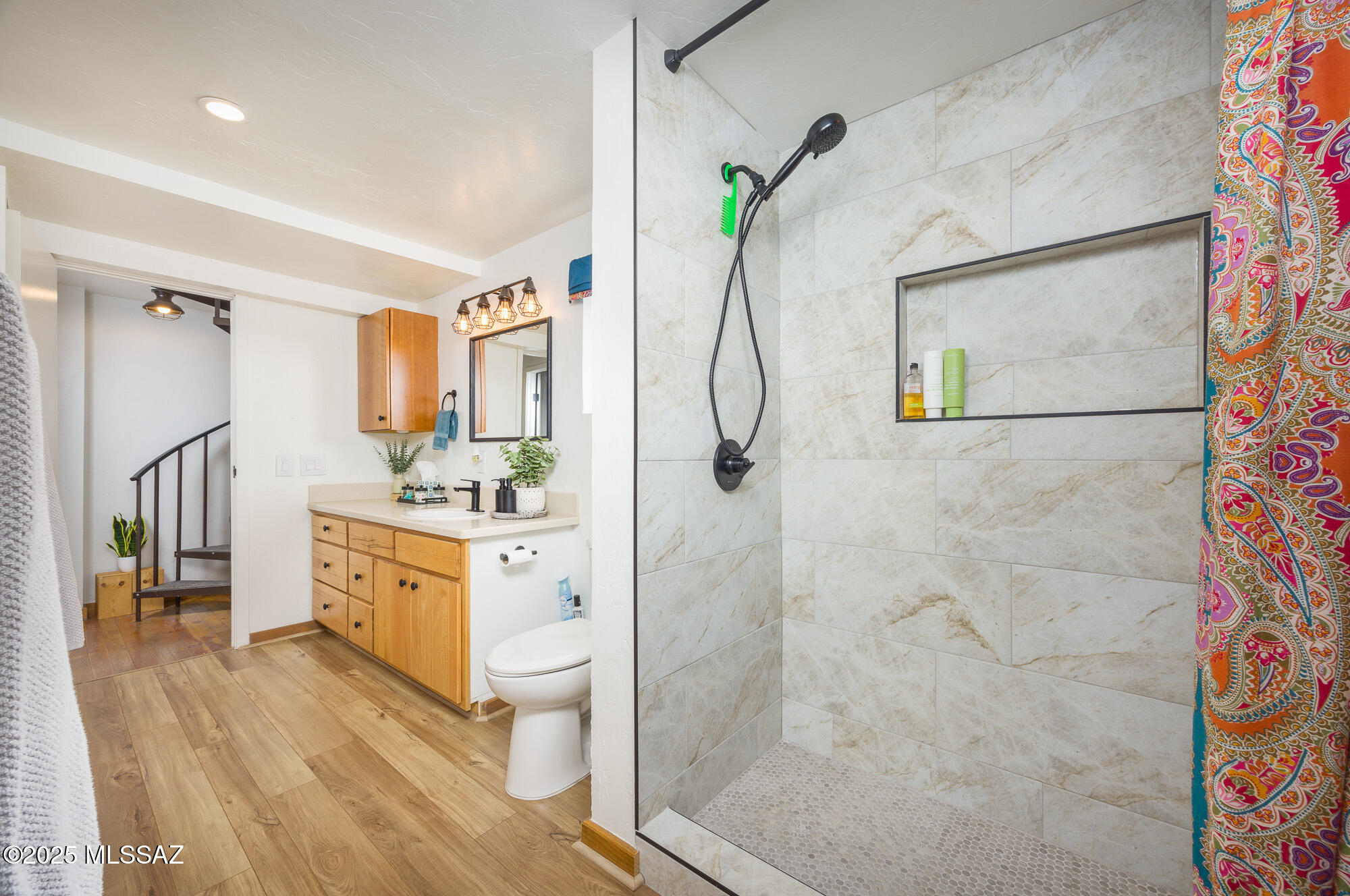 Loma Sabino Pines - Residential