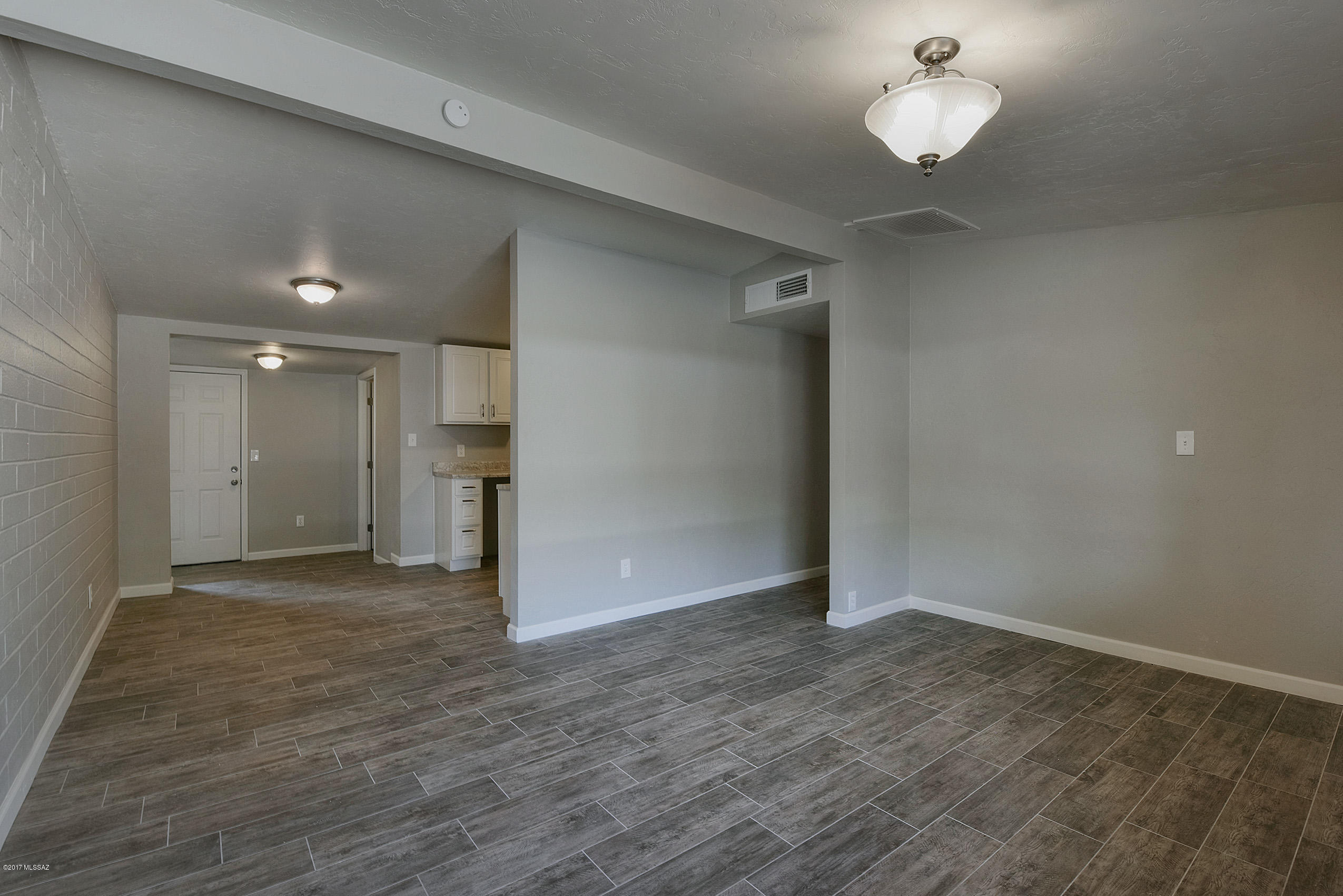 Park El Monte - Residential