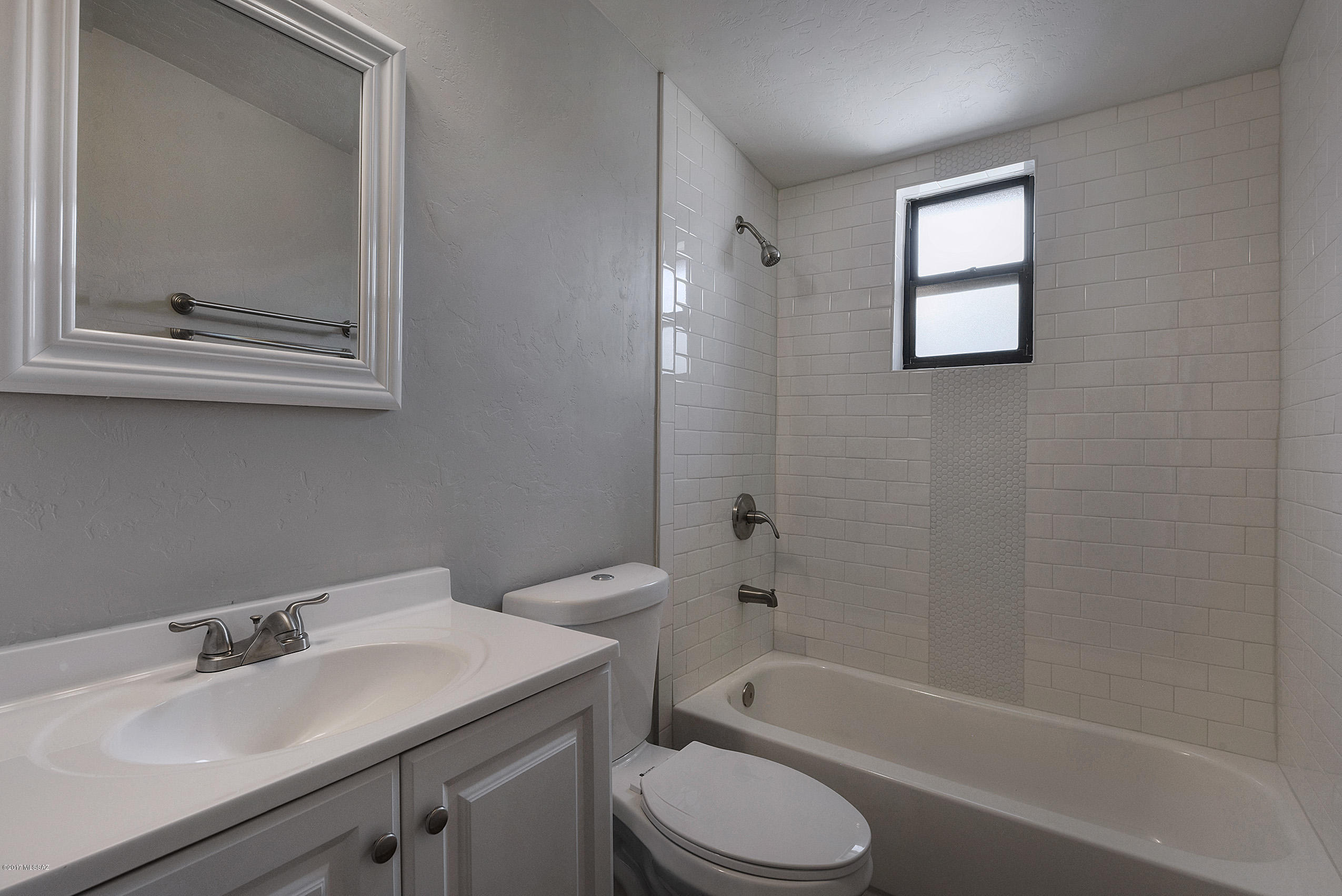 Park El Monte - Residential
