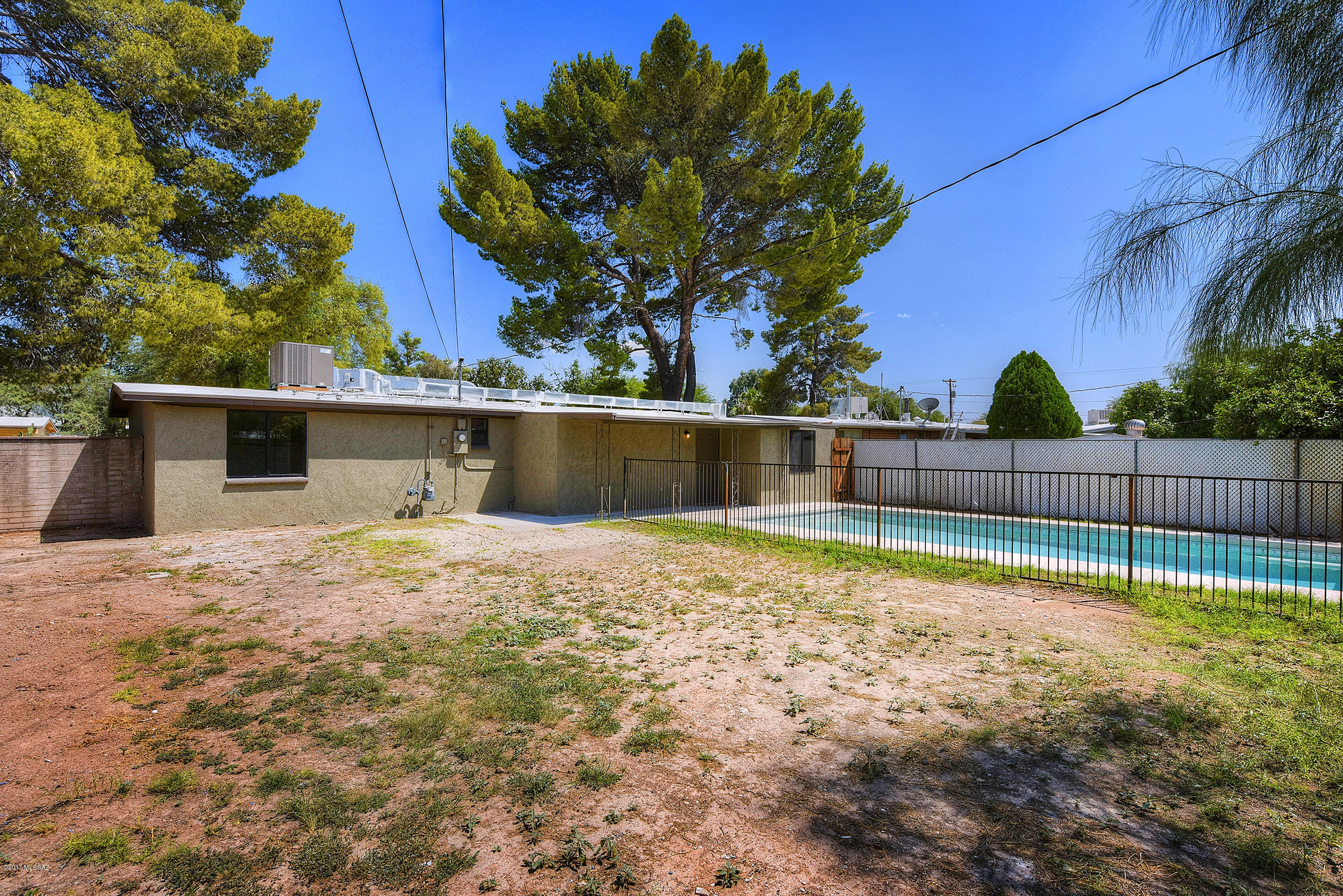 Park El Monte - Residential
