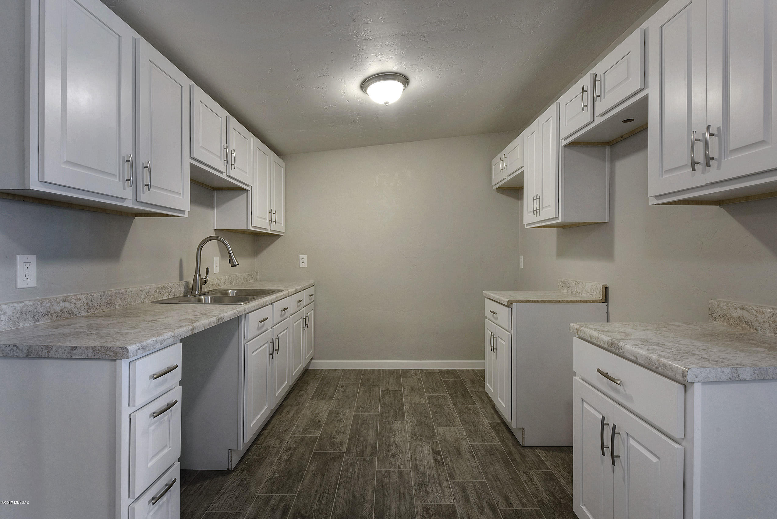 Park El Monte - Residential