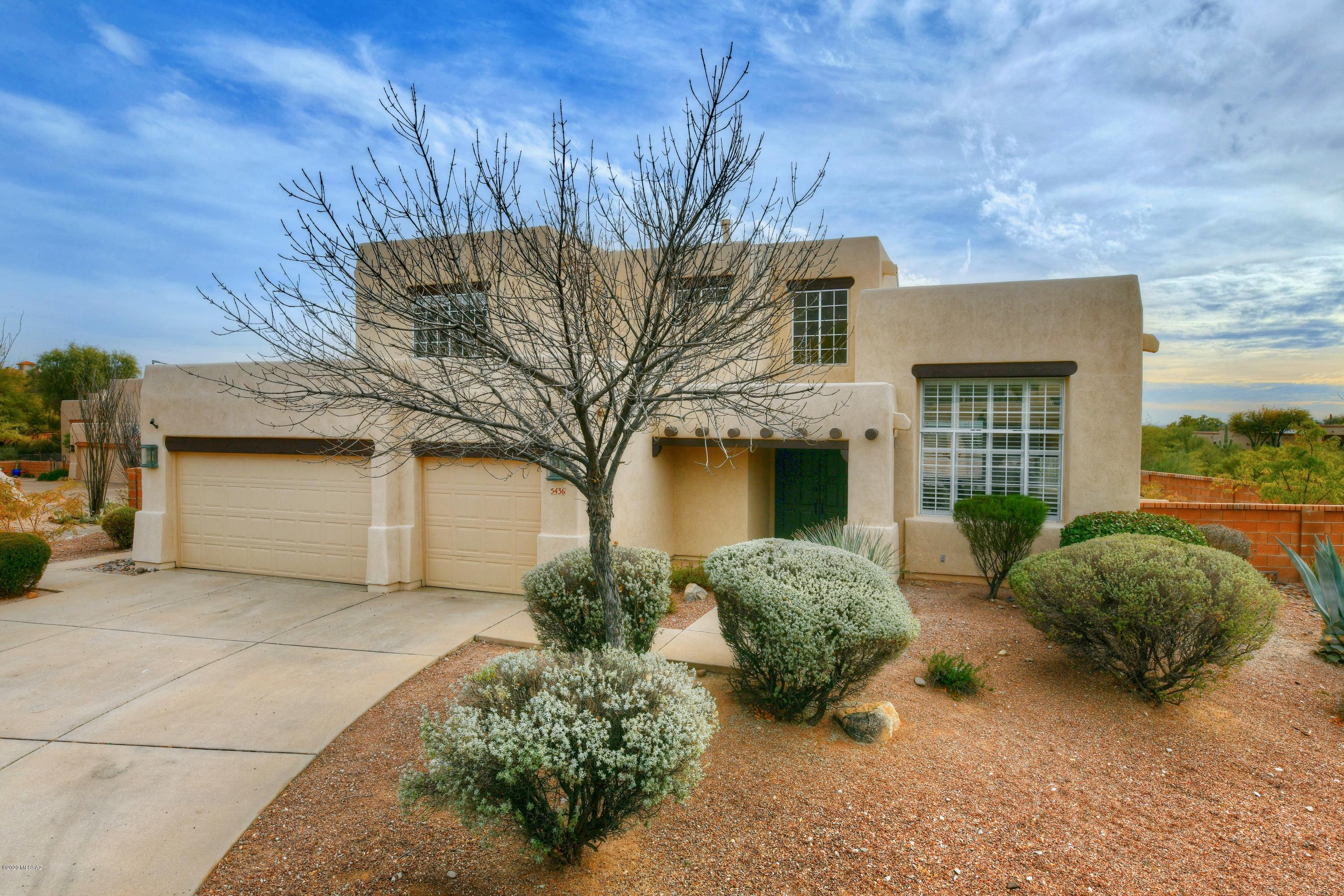 Seller will respond to offers between $550,000-$575,000. Recently upgraded, perfectly oriented home ready for its new owners! This home offers 360 degree views of Tucson Mountain beauty and City lights. Home is finished in neutral colors, euro shutters and large floor plan. Equipped with leased solar system, a 3 car garage, and a cul-de-sac lot in the Catalina school district. Custom backyard layout, a personal oasis if you will with a fire pit, turf grass and a BBQ area. Oversized kitchen, with new appliances and a walk-in pantry, breakfast bar for early morning coffee. Perfect home for entertaining! Come by today for a showing, this home will not last long.  Owner/Agent