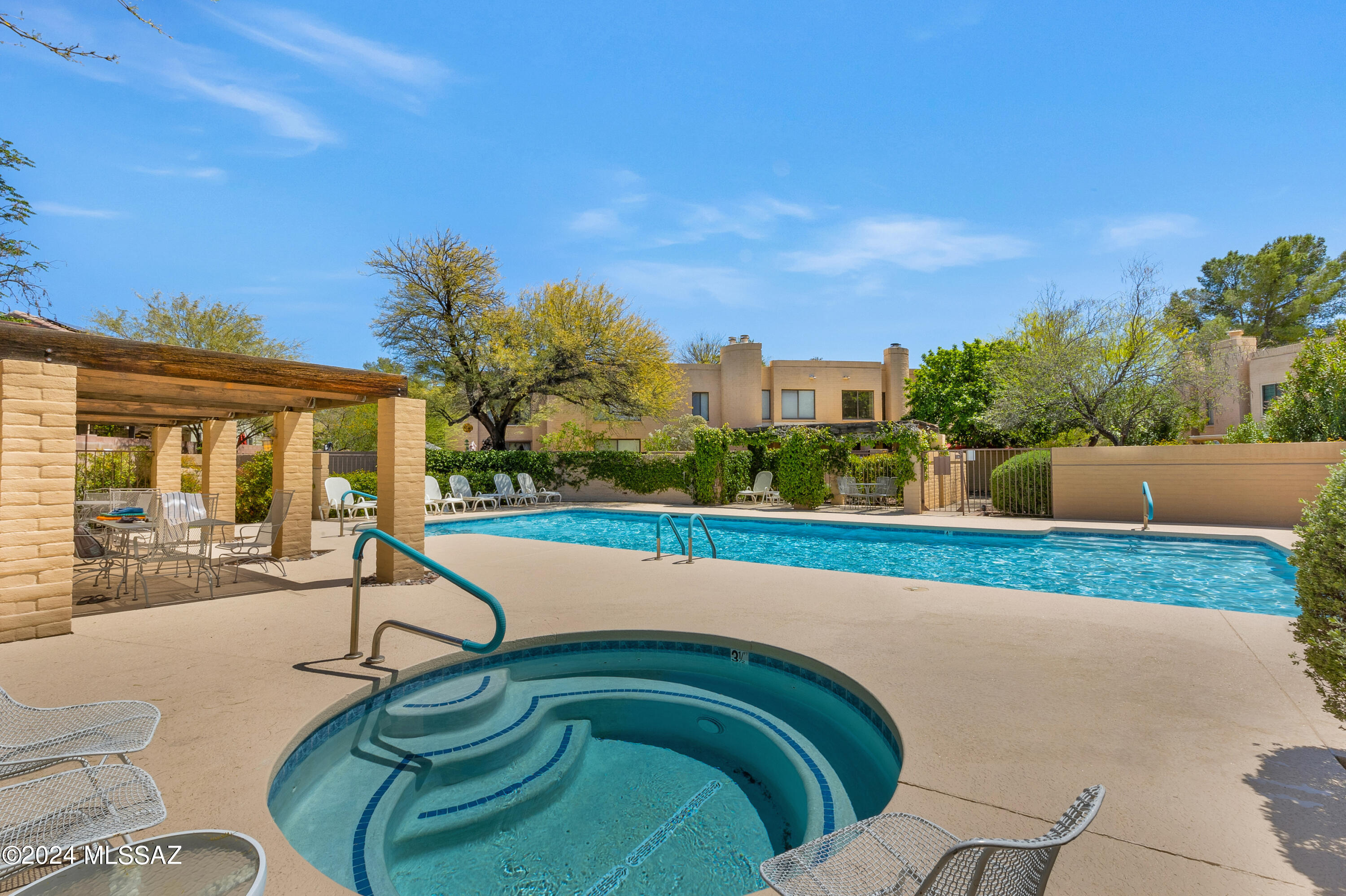 Tucson Racquet Club Twnhms. (1-56) - Residential