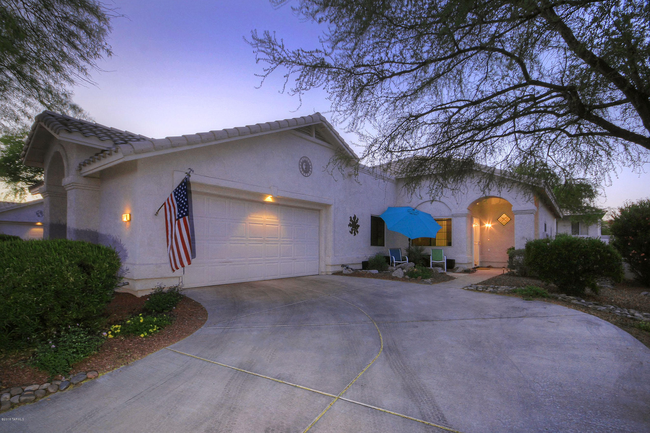 Carmel Pointe (1-104) - Residential