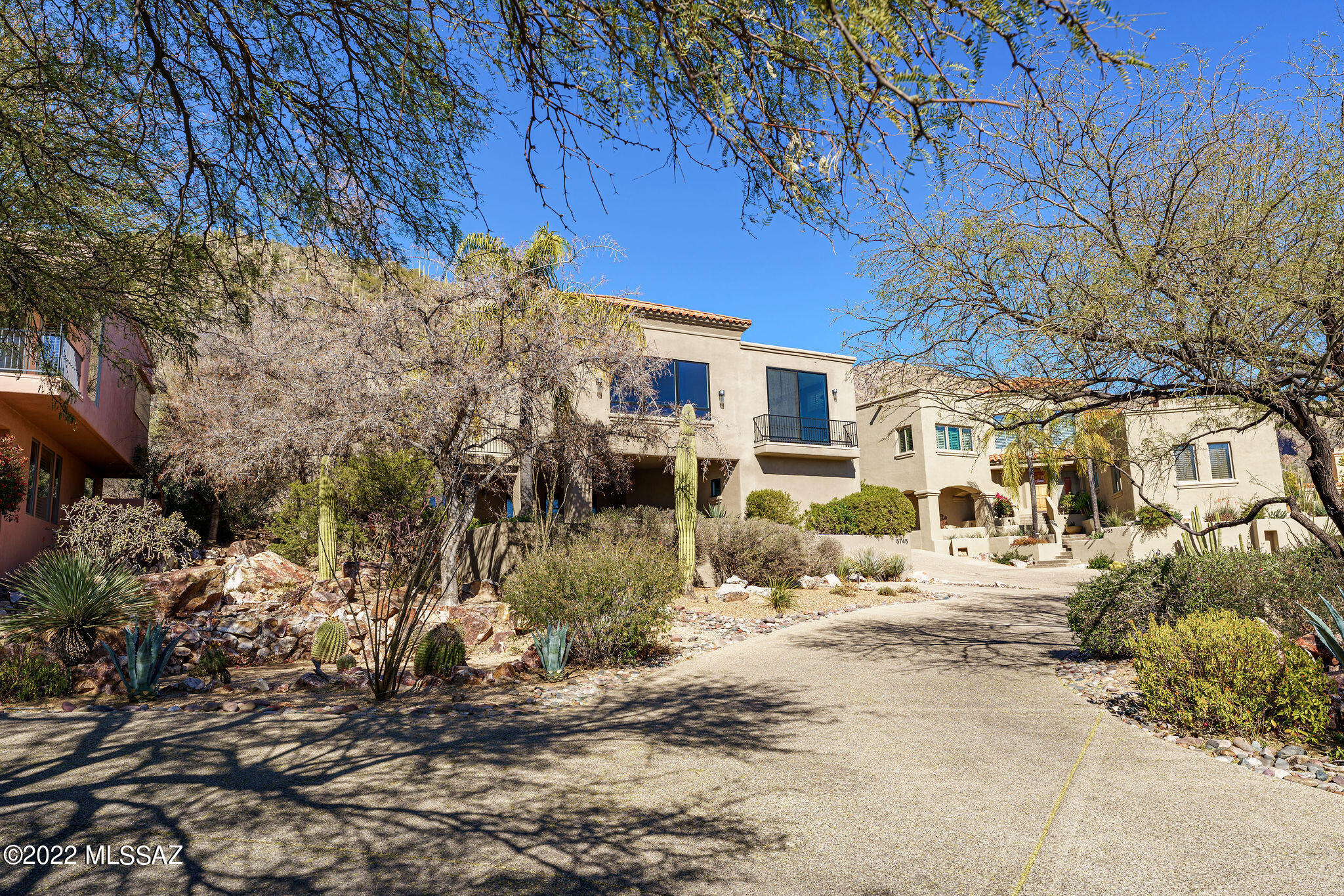 Finisterra III (303-308) - Residential