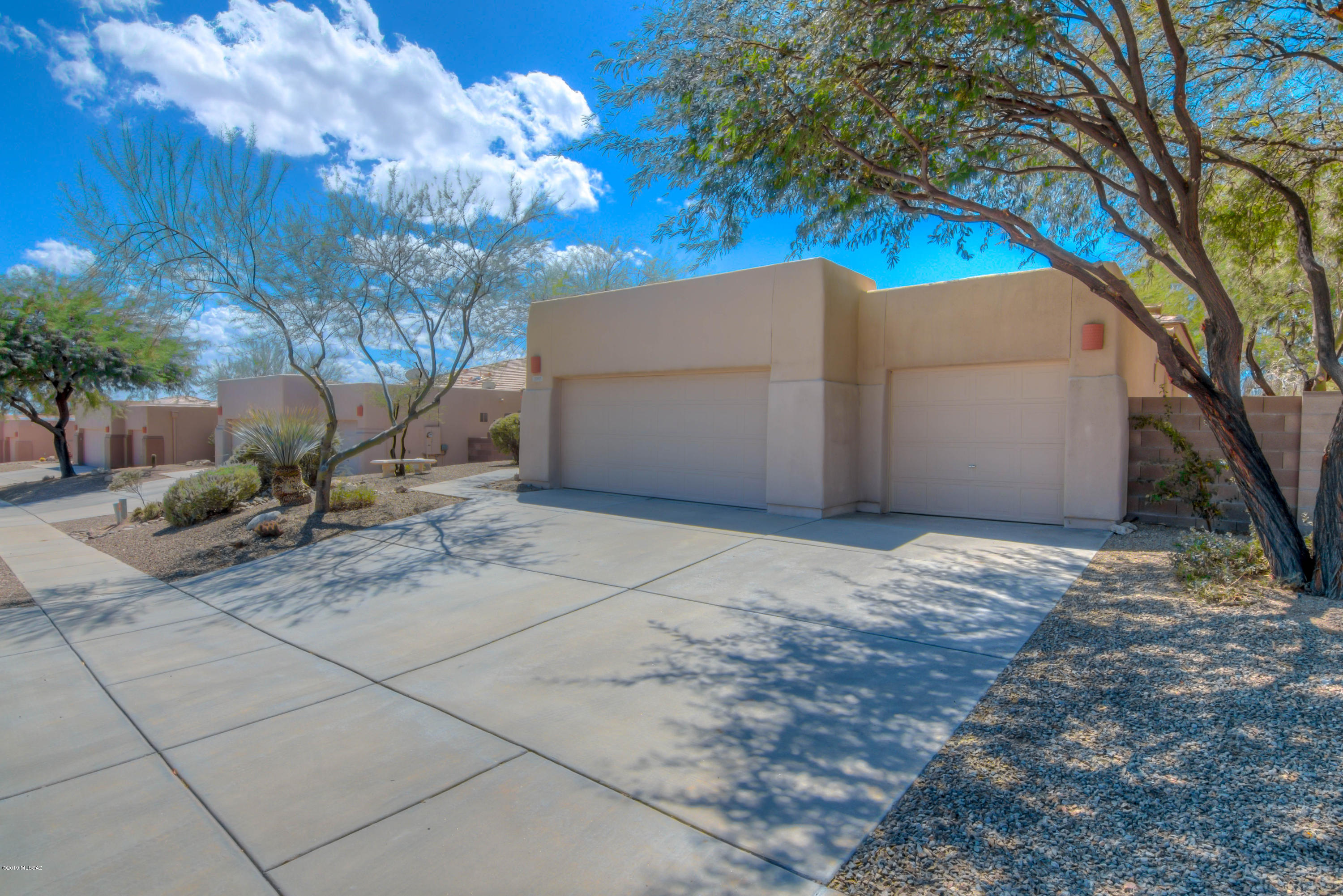 Bluffs At Dove Mountain (1-122) - Residential