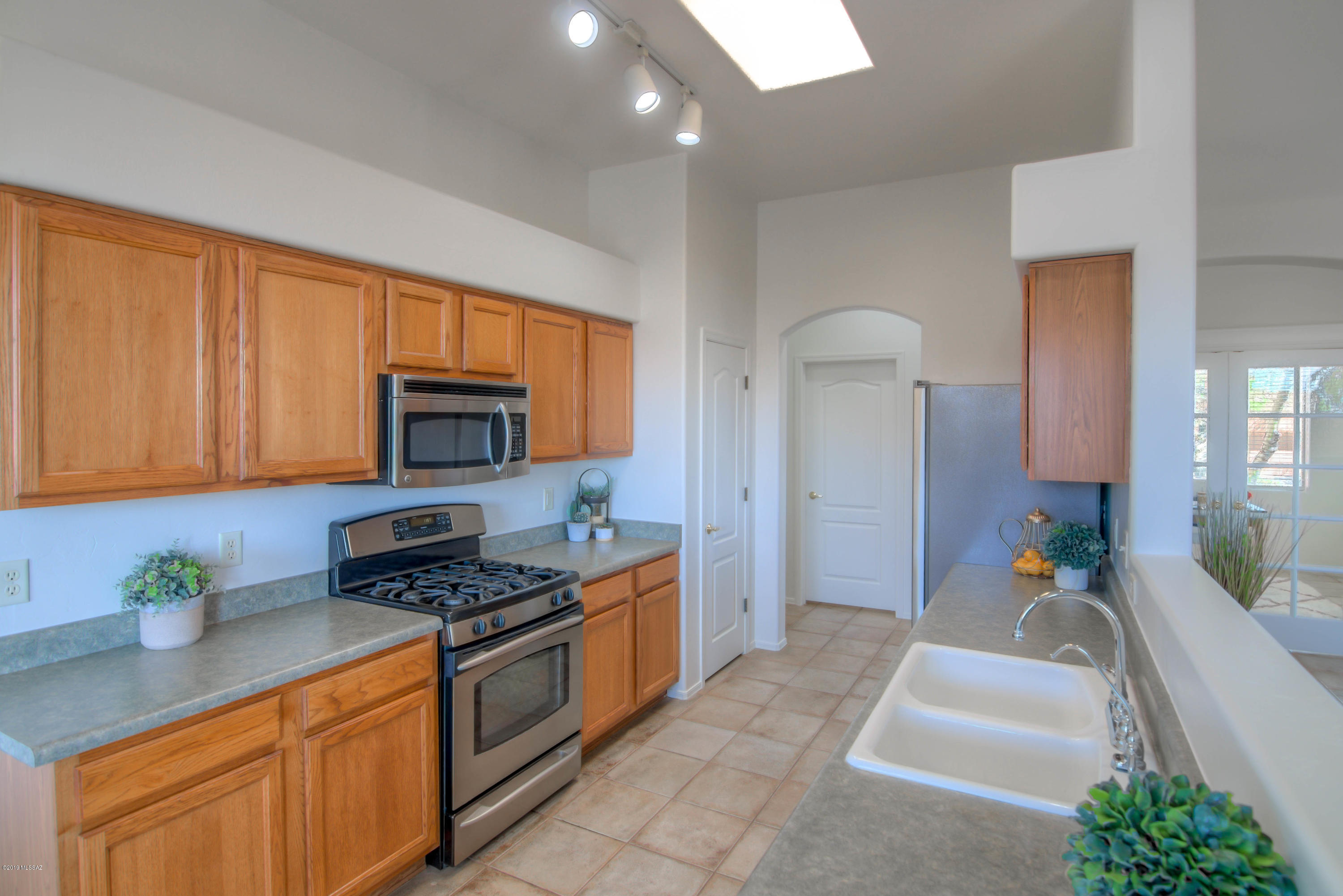 Bluffs At Dove Mountain (1-122) - Residential