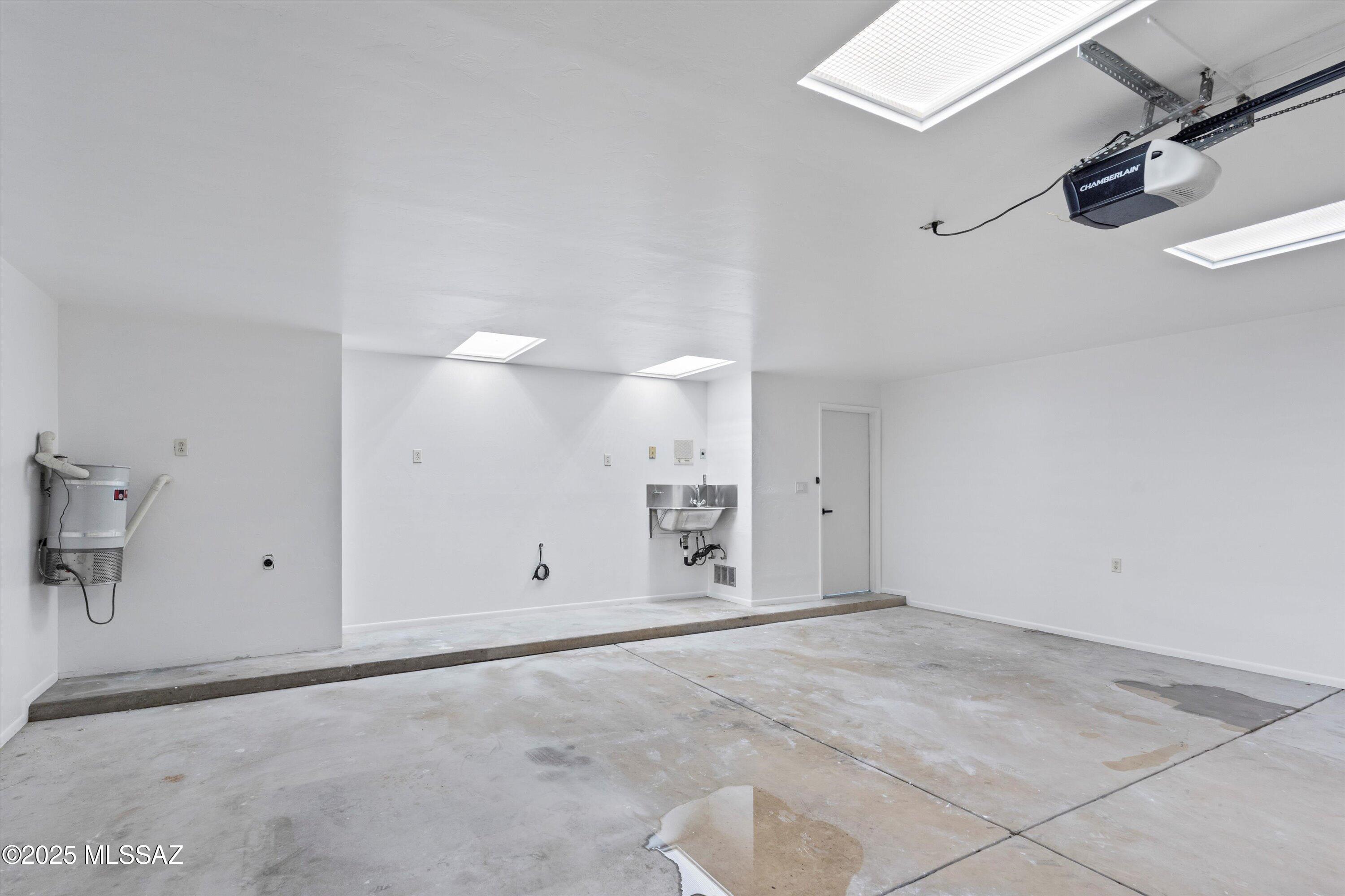 Unsubdivided - Residential