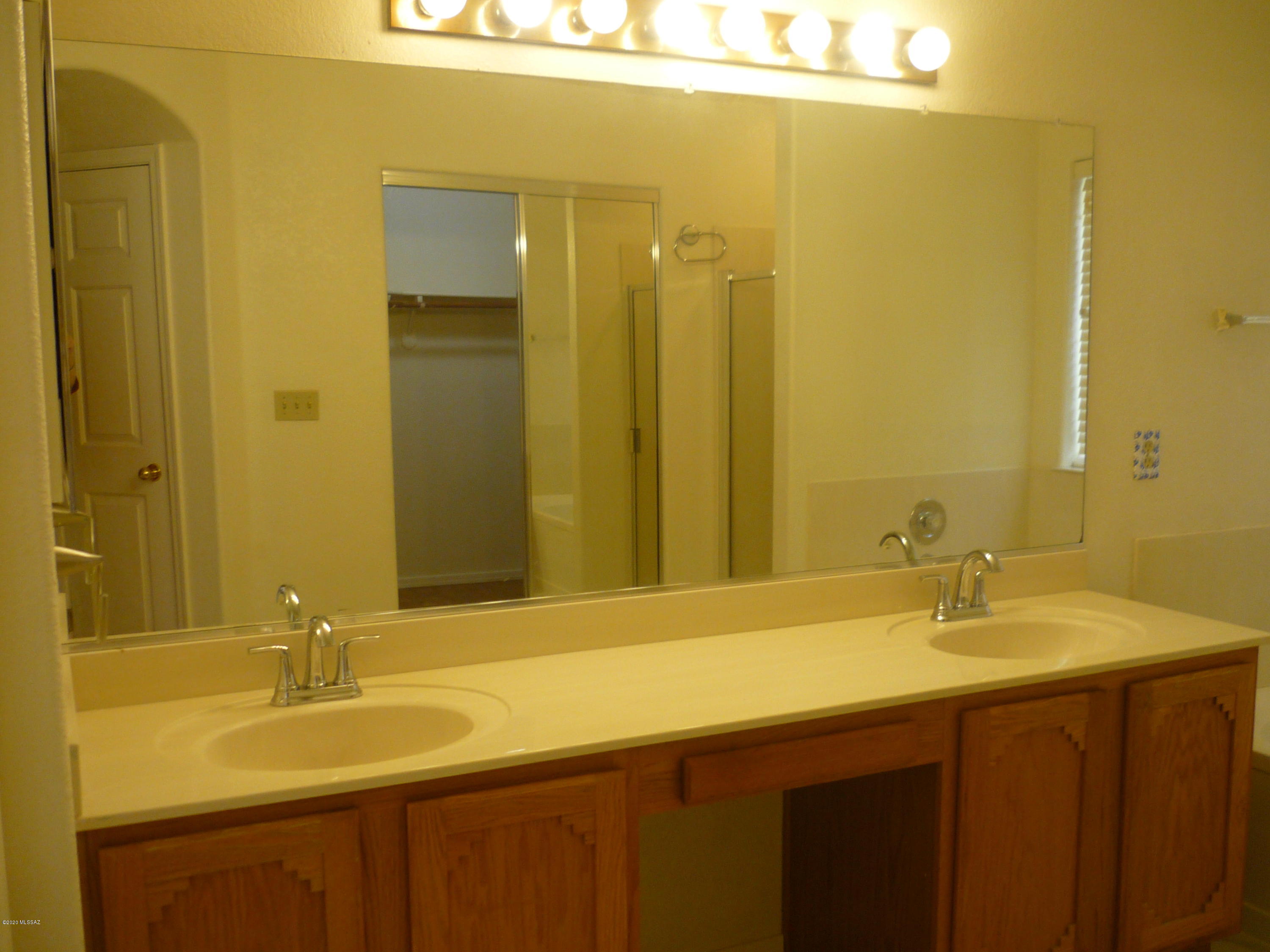 Pima Ridge (1-62) - Residential Lease