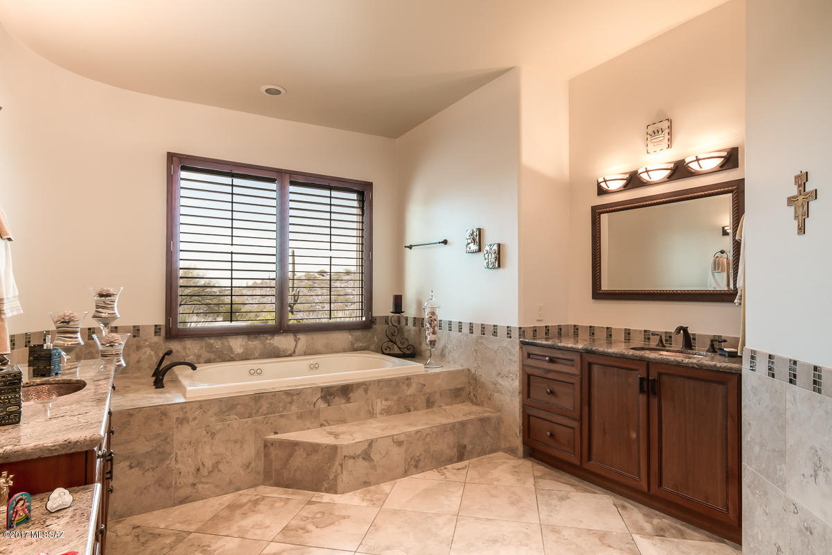Sabino Mountain (1-290) - Residential
