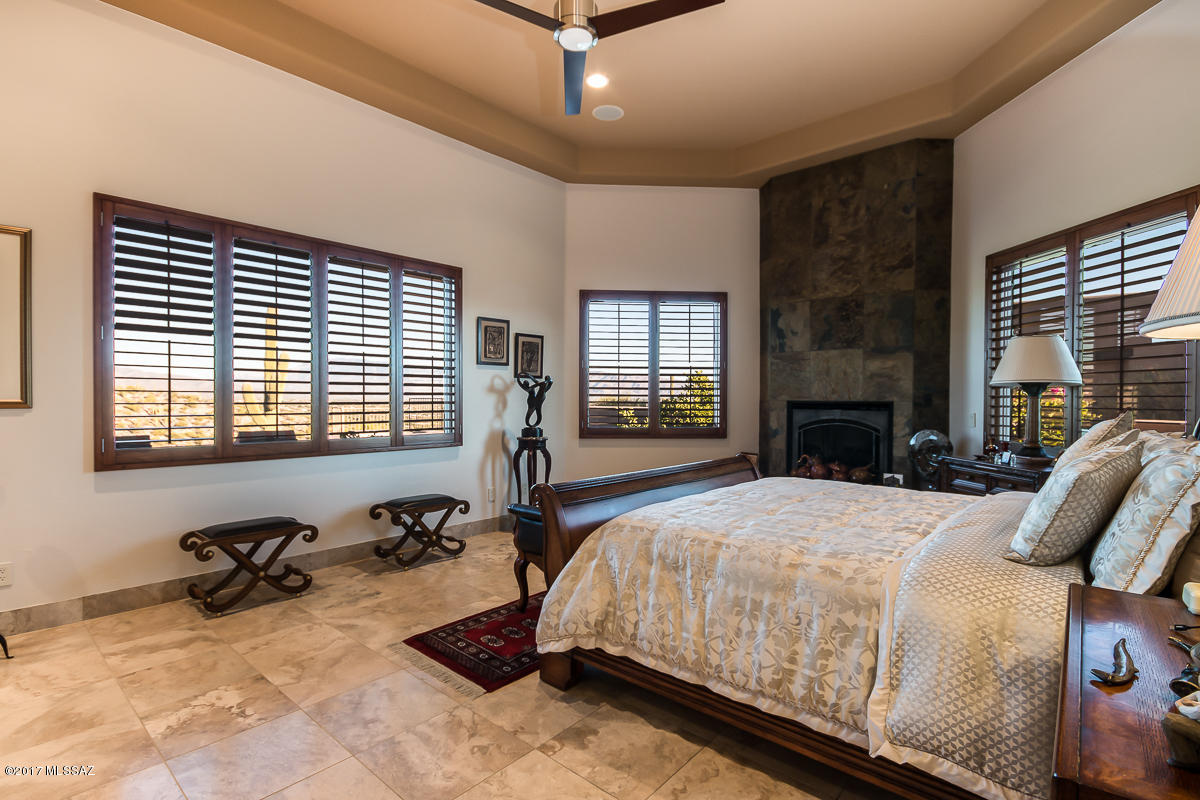 Sabino Mountain (1-290) - Residential