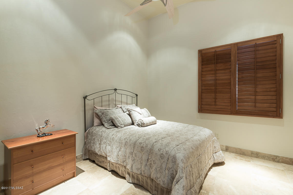 Sabino Mountain (1-290) - Residential