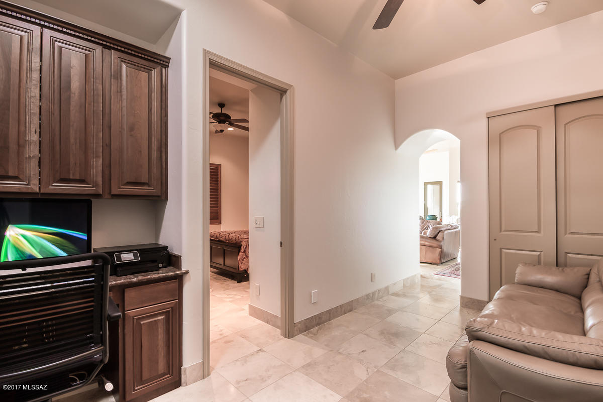 Sabino Mountain (1-290) - Residential