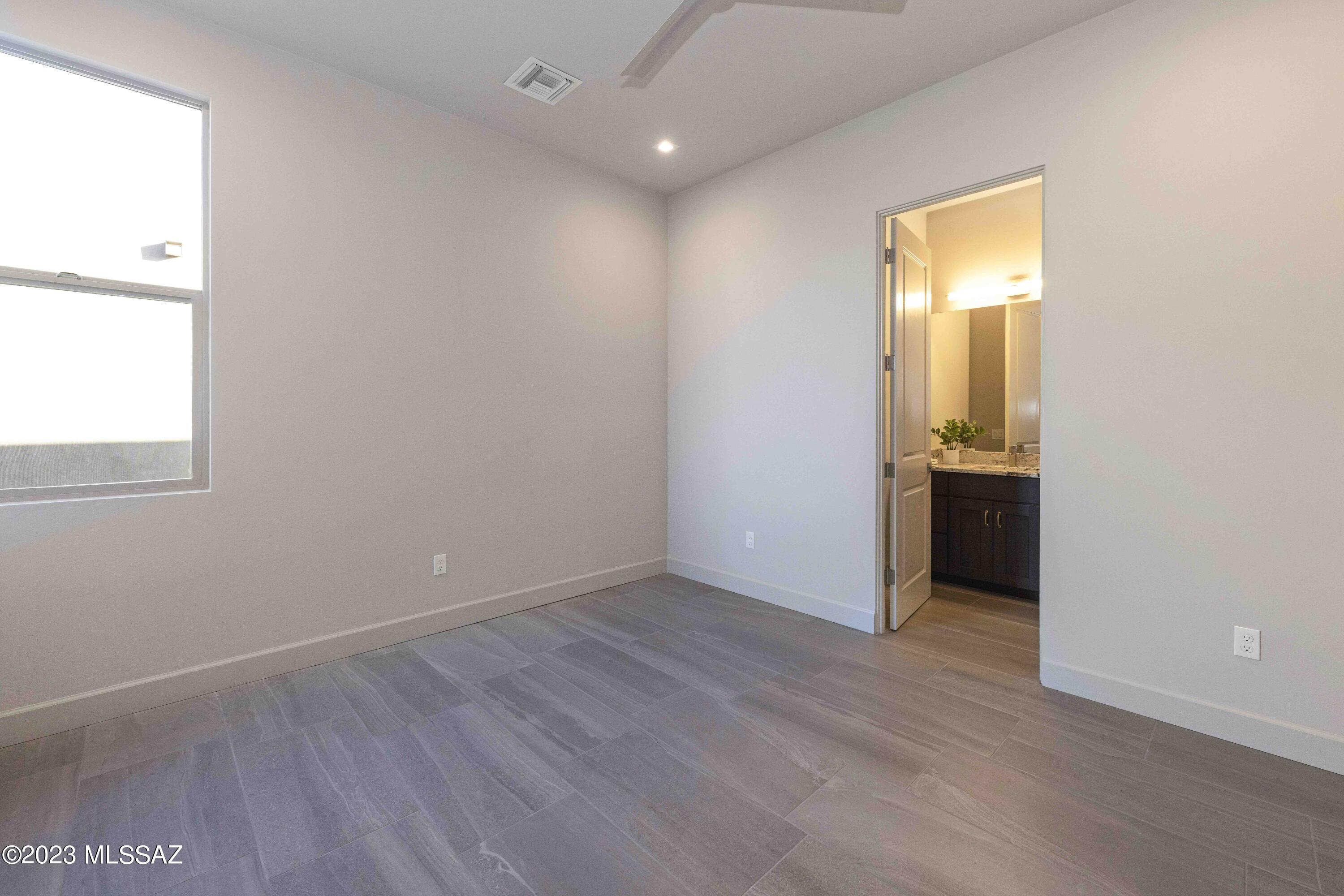 The Enclave At Stone Canyon V - Residential