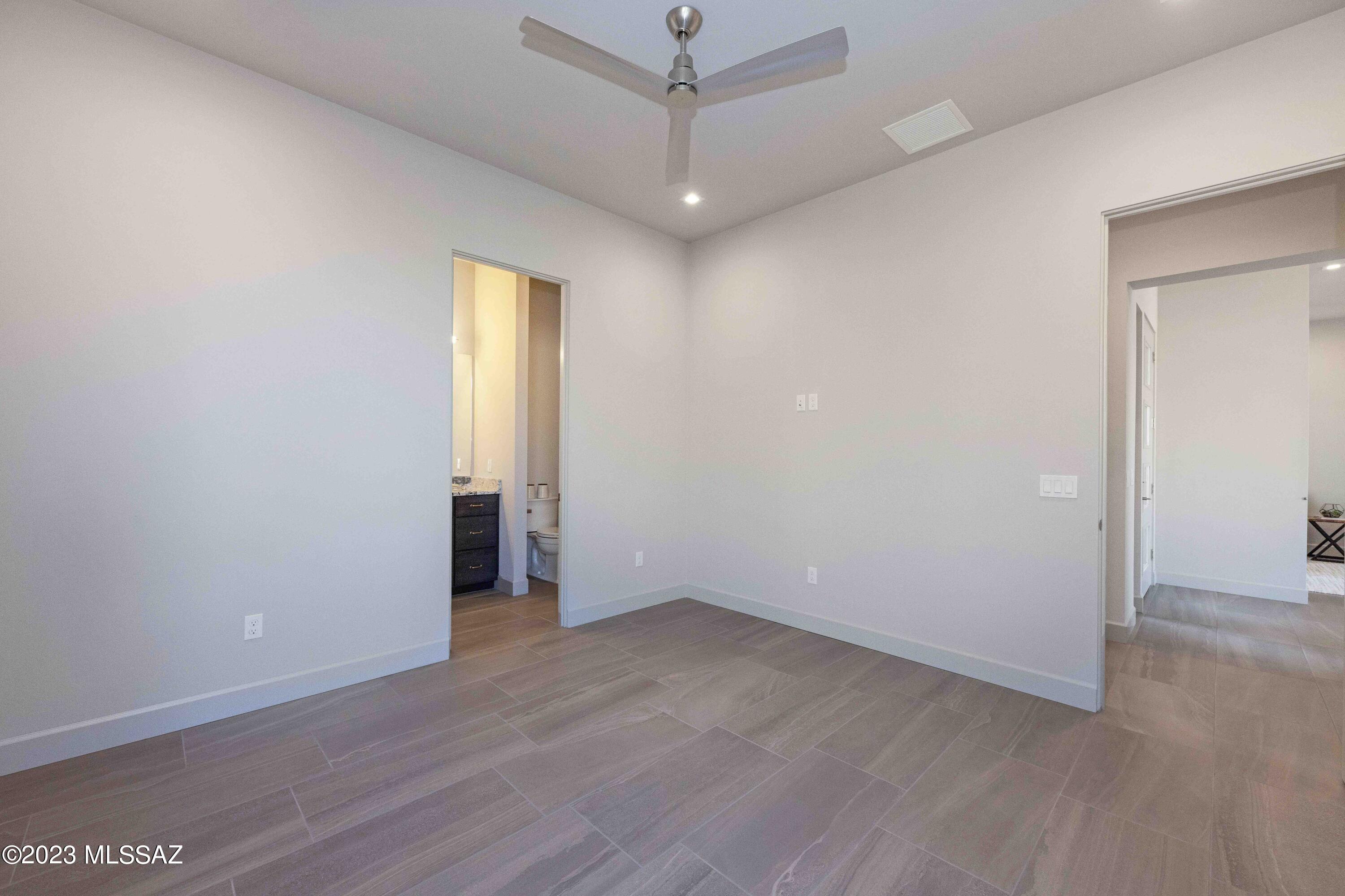 The Enclave At Stone Canyon V - Residential