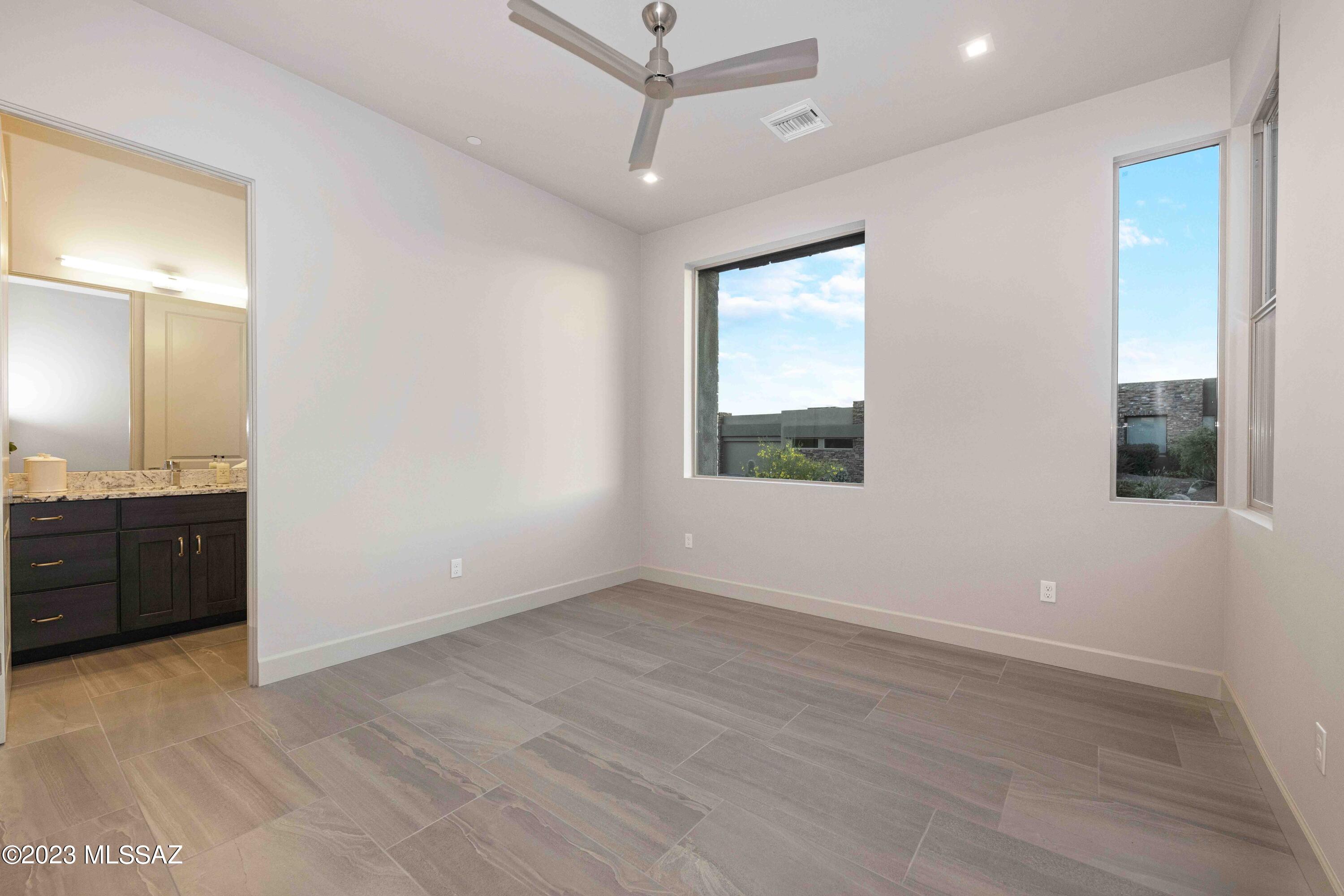 The Enclave At Stone Canyon V - Residential