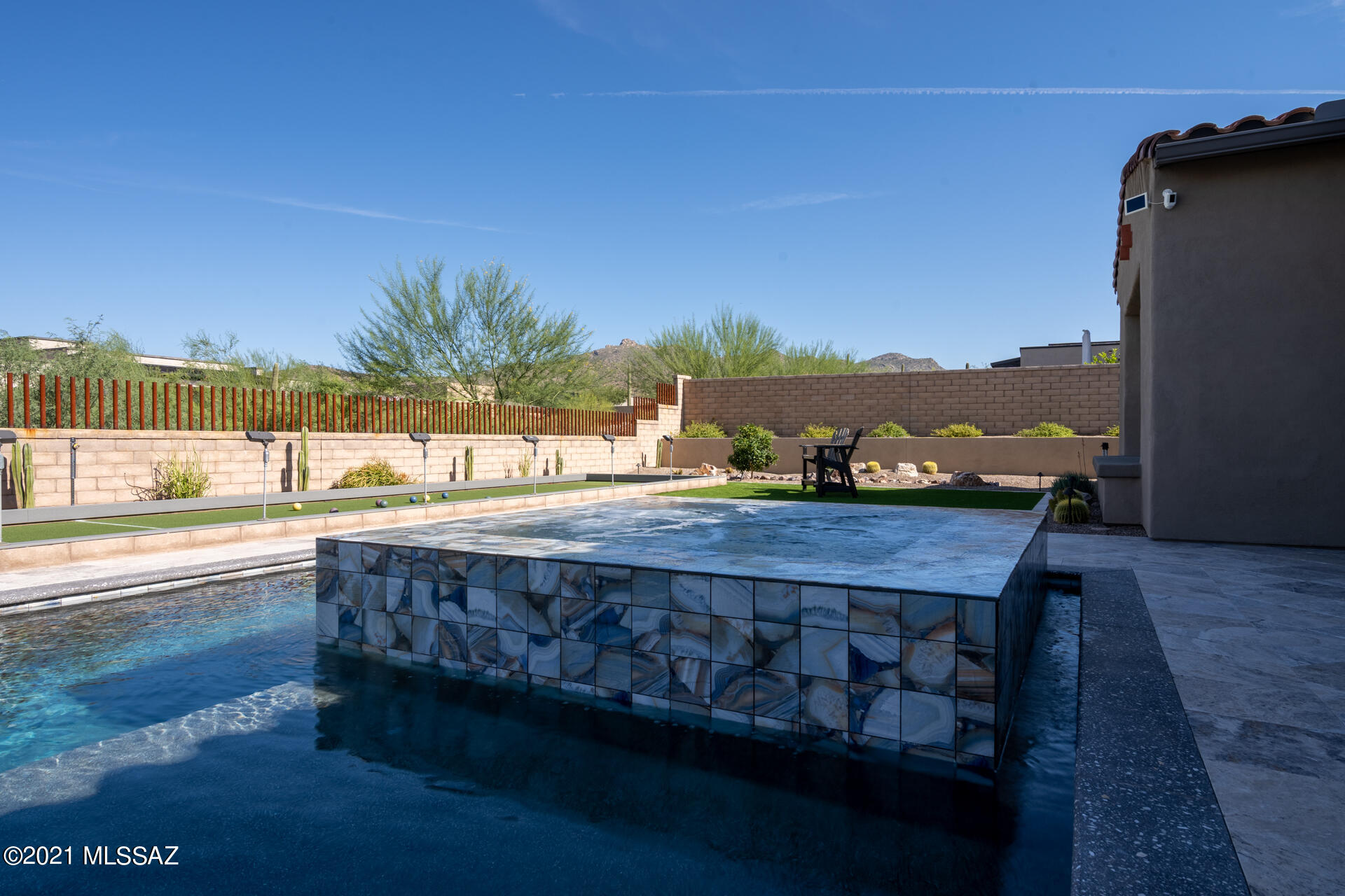 Los Saguaros At Dove Mountain SQ20121640199 - Residential