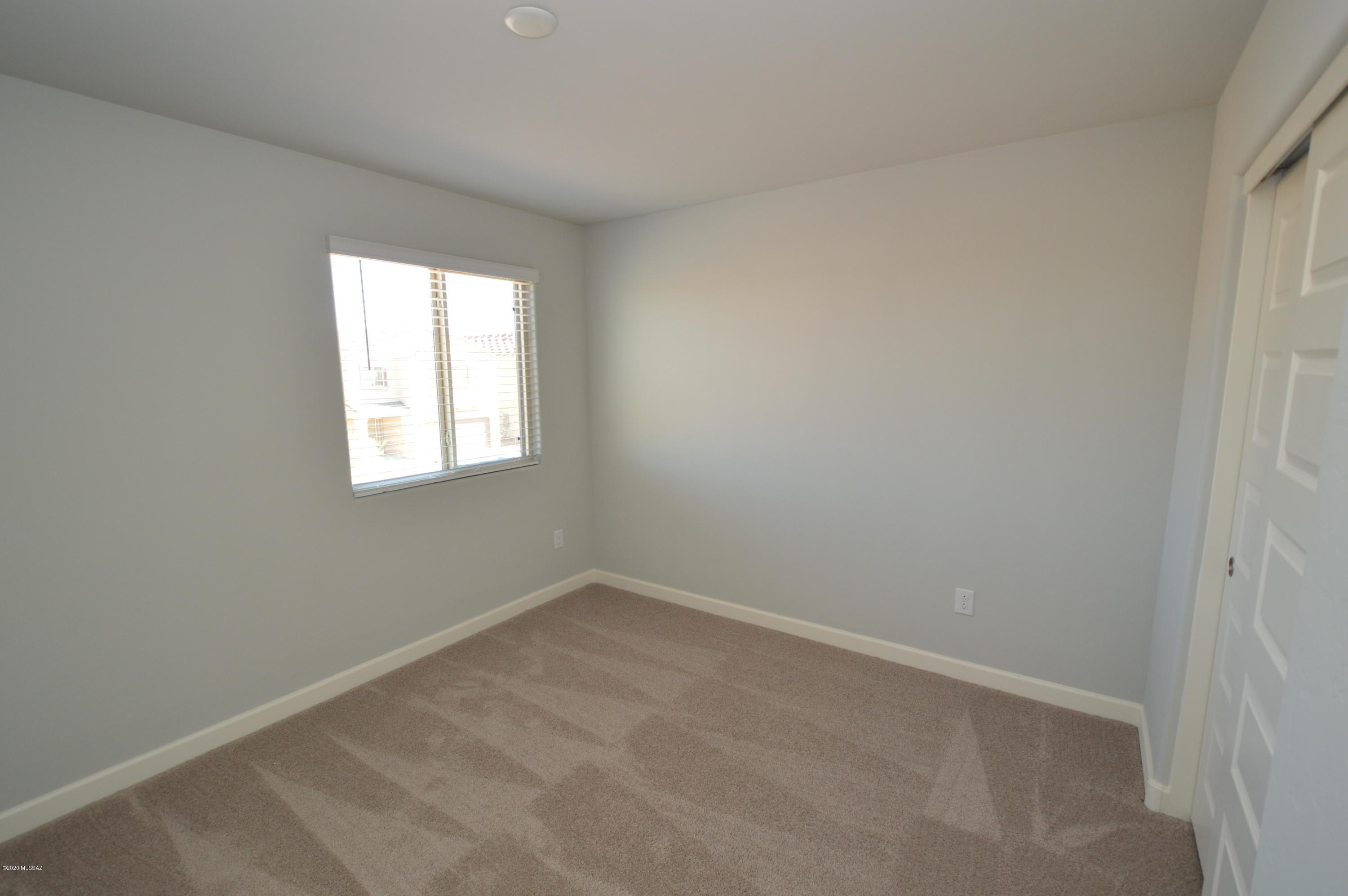 Silverbell Crossings SQ20131720884 - Residential Lease