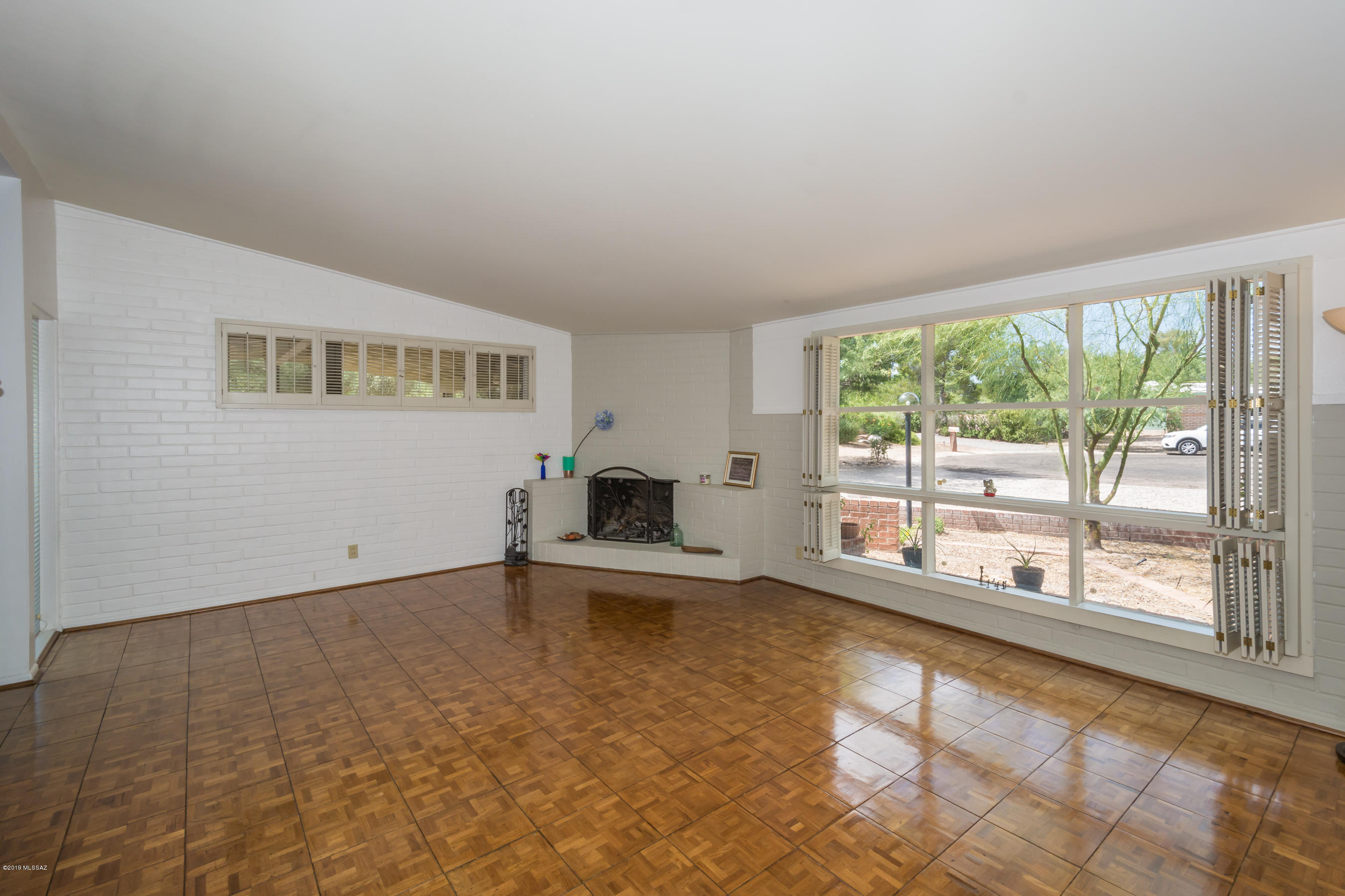 Indian Ridge Terrace (1-32) - Residential