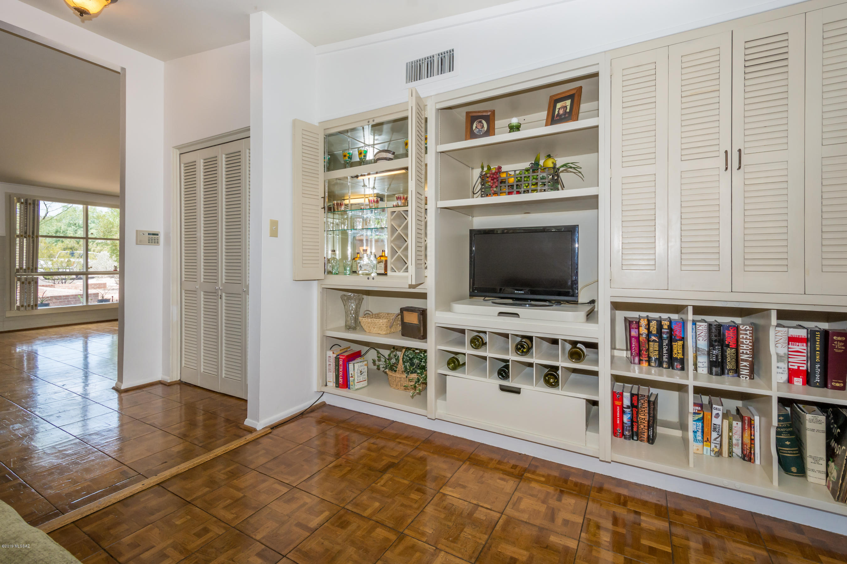 Indian Ridge Terrace (1-32) - Residential