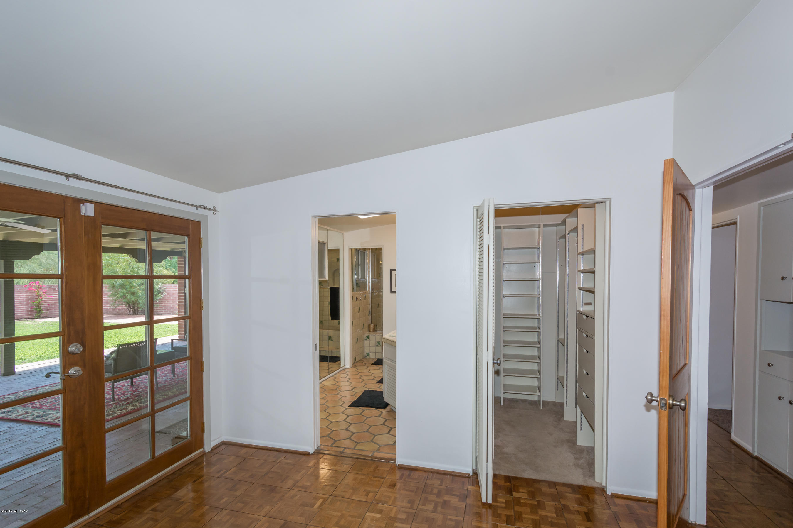 Indian Ridge Terrace (1-32) - Residential