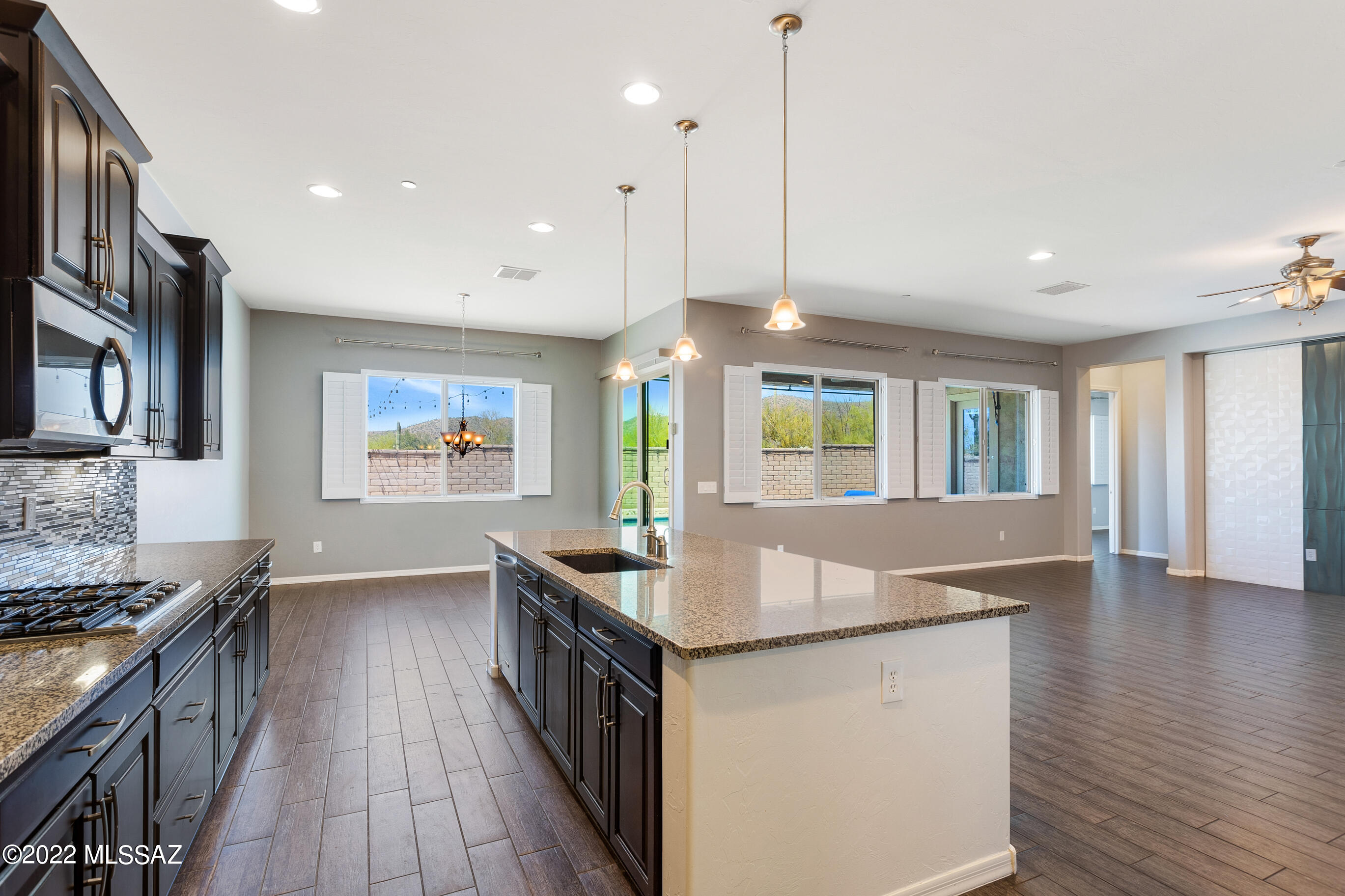 Los Saguaros At Dove Mountain SQ20121640199 - Residential