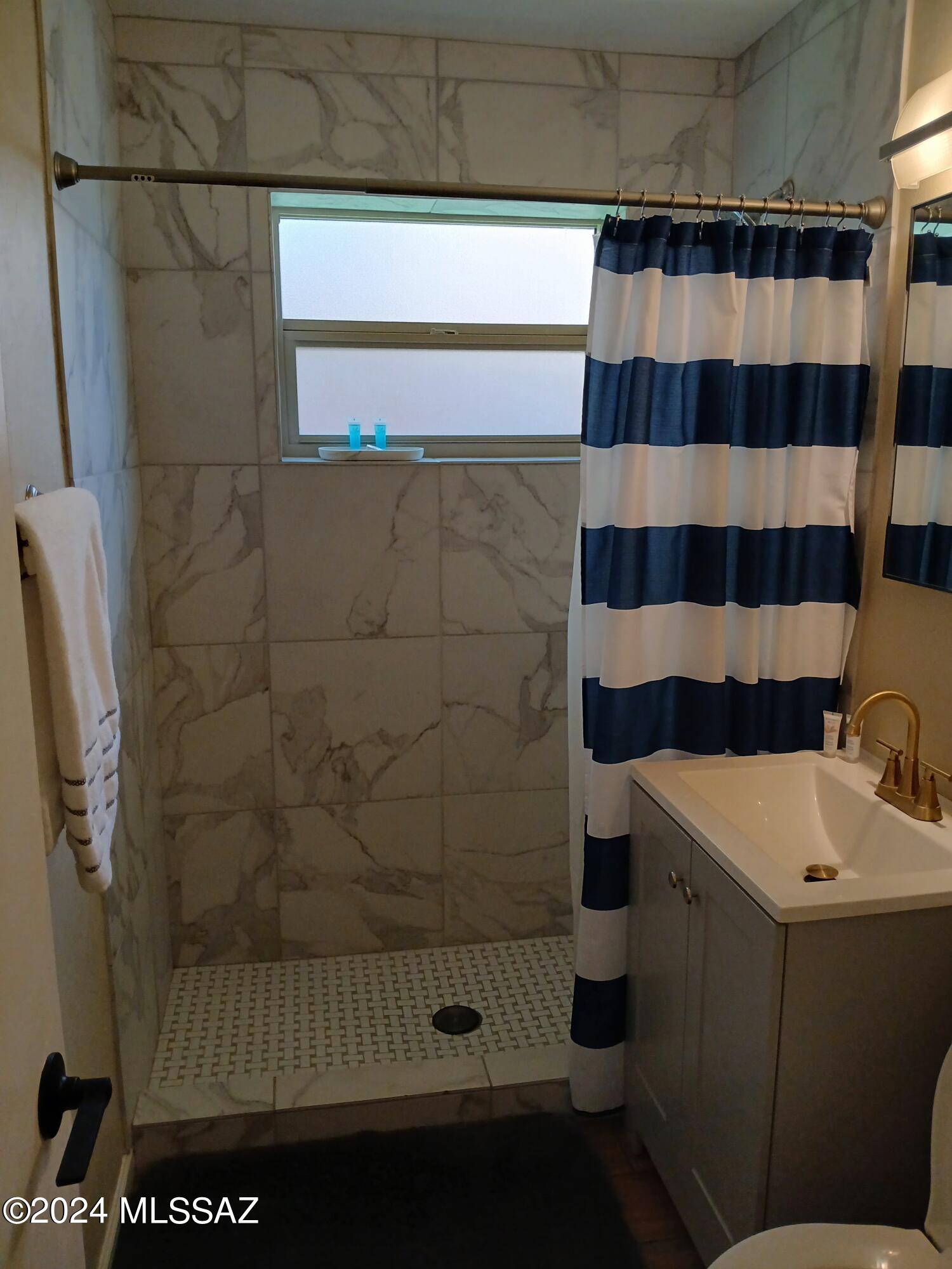 Encanto Park - Residential Income