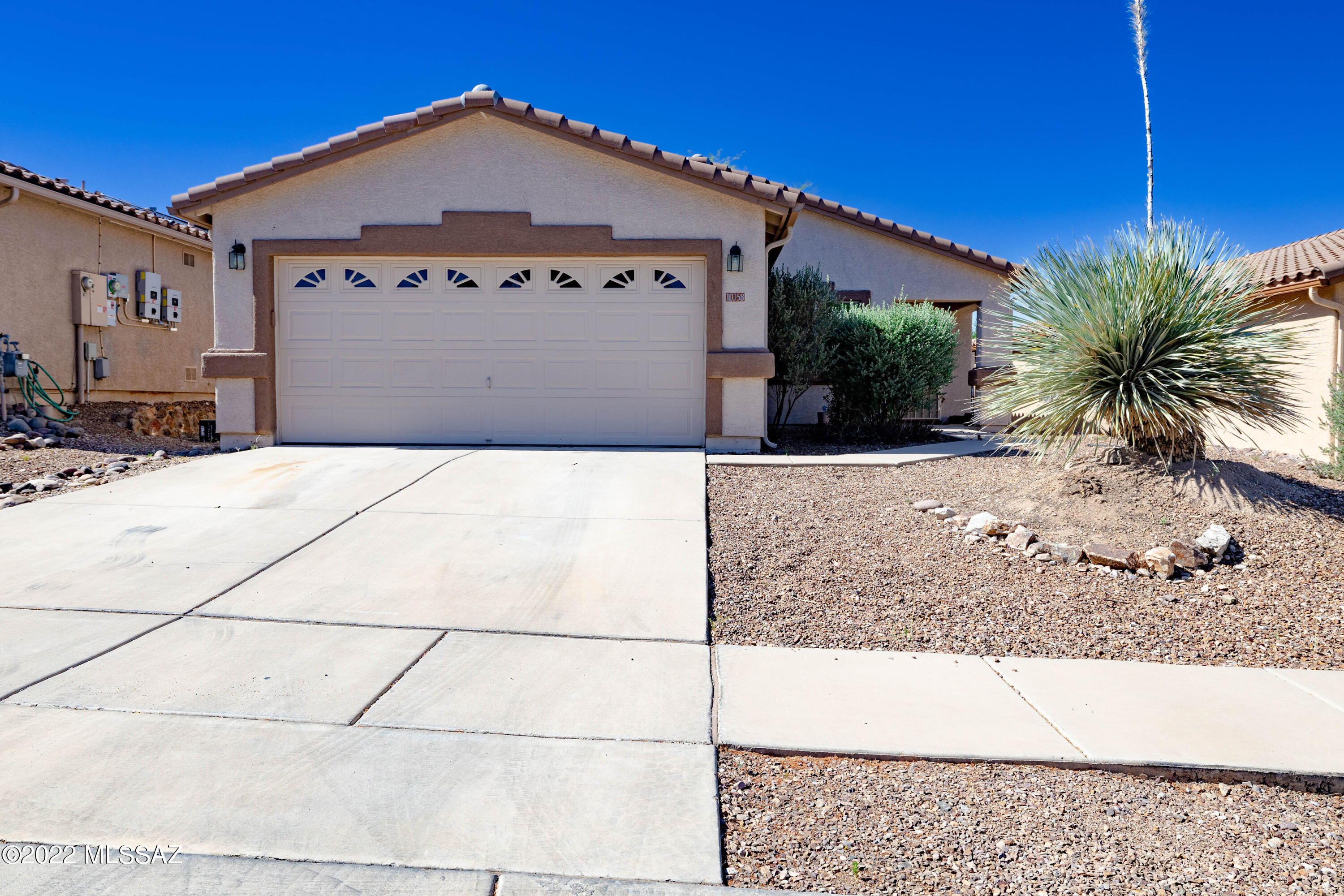 Great Location! 3 bed/2 Bath house with all new carpet in the bedrooms, new laminate flooring in common areas and fresh paint throughout. Come check out this move in ready Rita Ranch home!