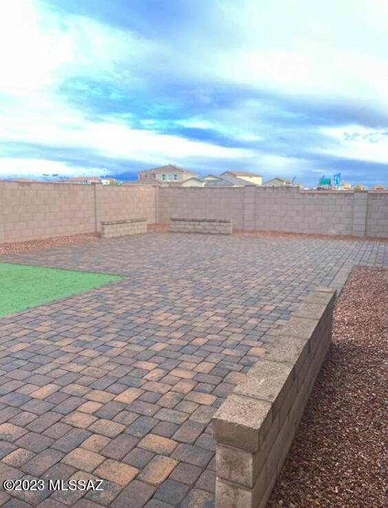 La Estancia De Tucson (1-330) - Residential Lease