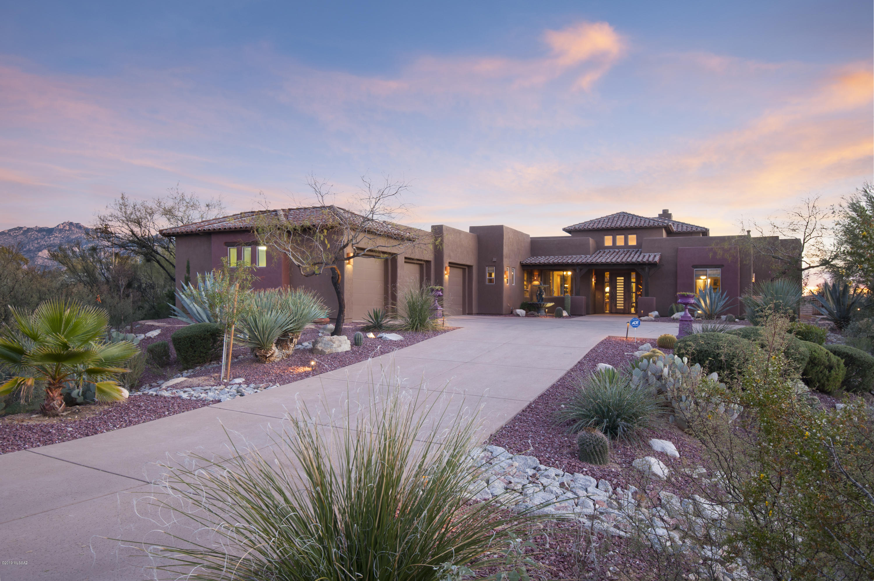 Honey Bee Ridge(The Estates At) - Residential