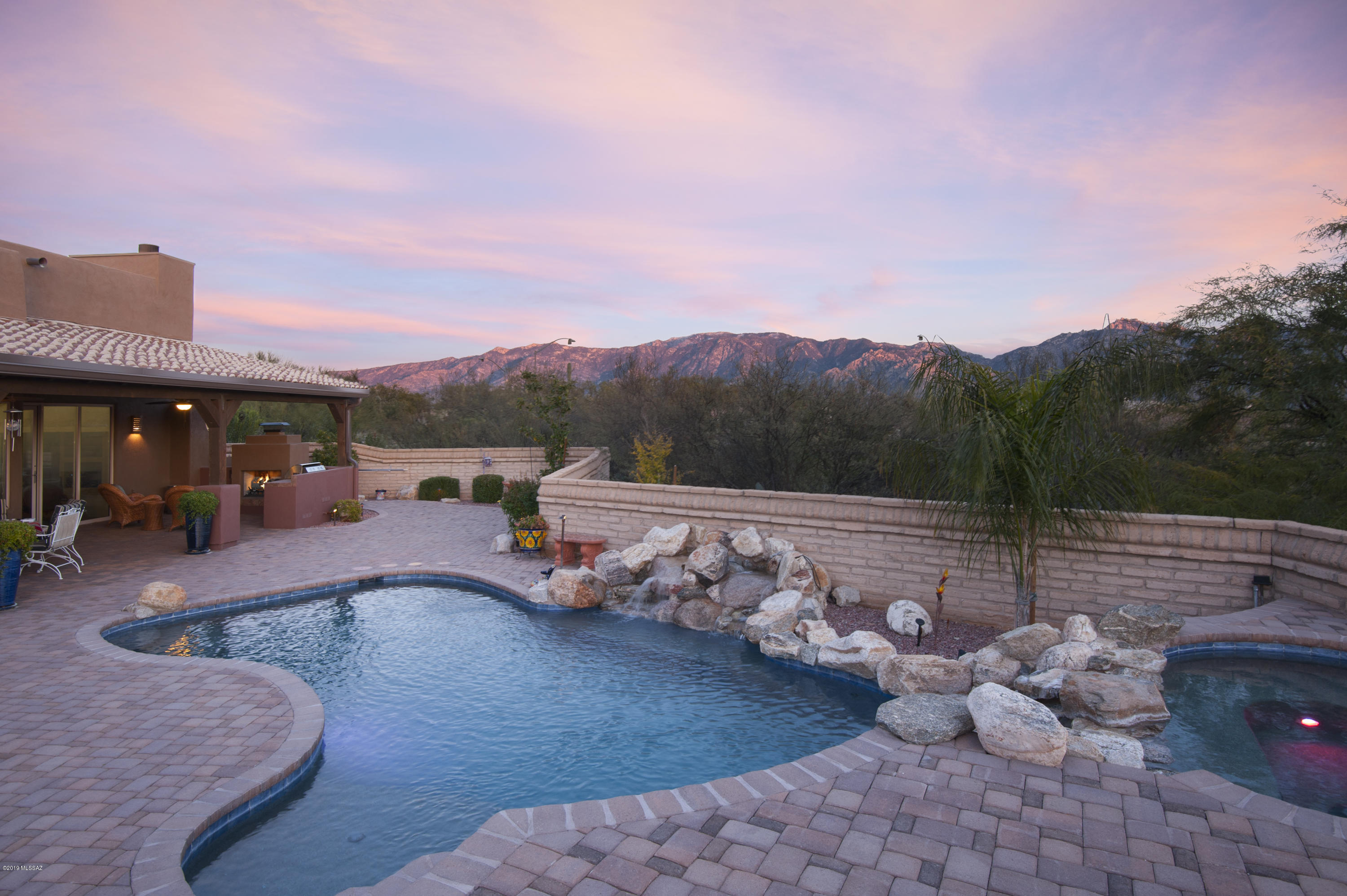 Honey Bee Ridge(The Estates At) - Residential