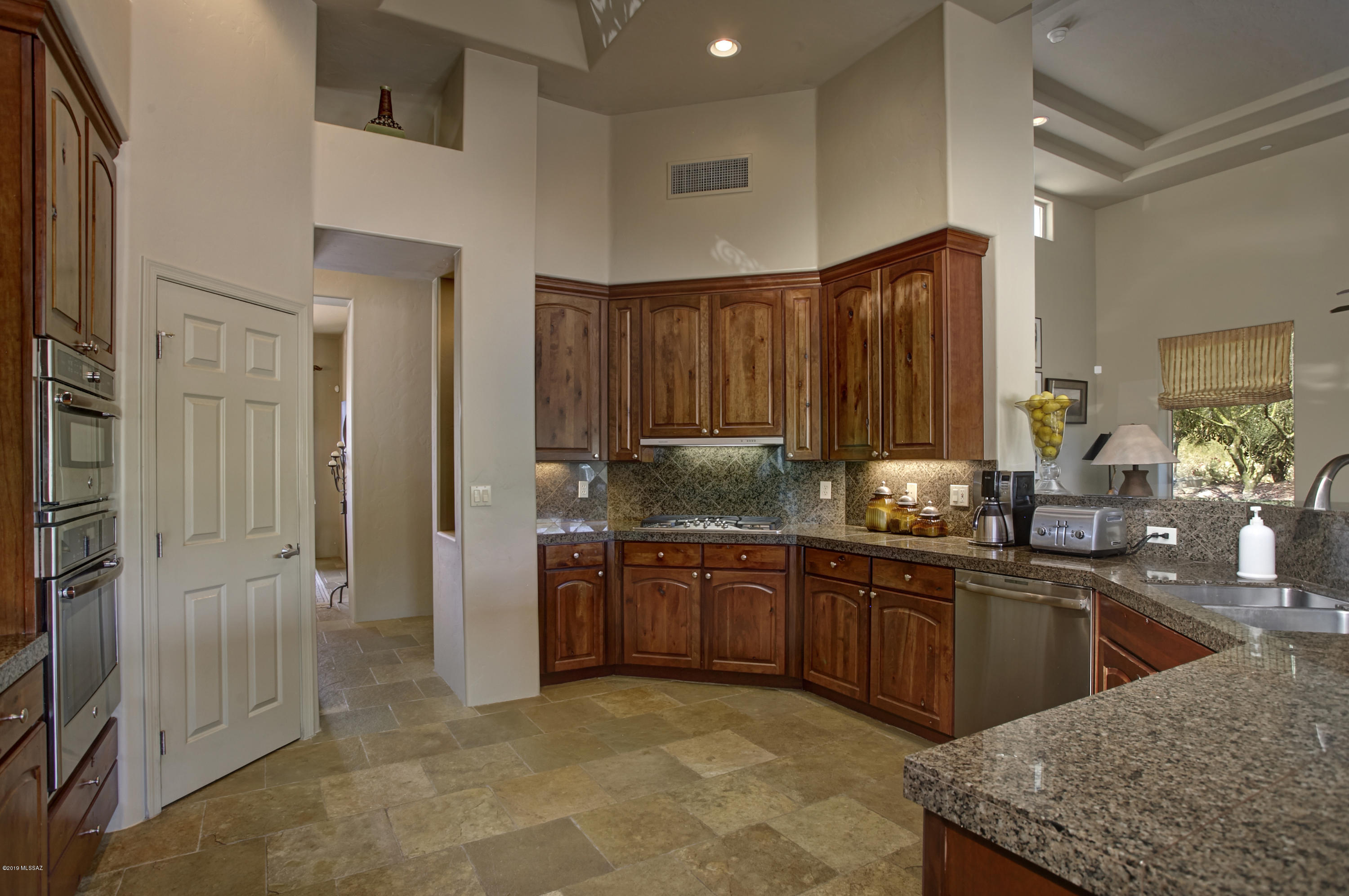 Honey Bee Ridge(The Estates At) - Residential