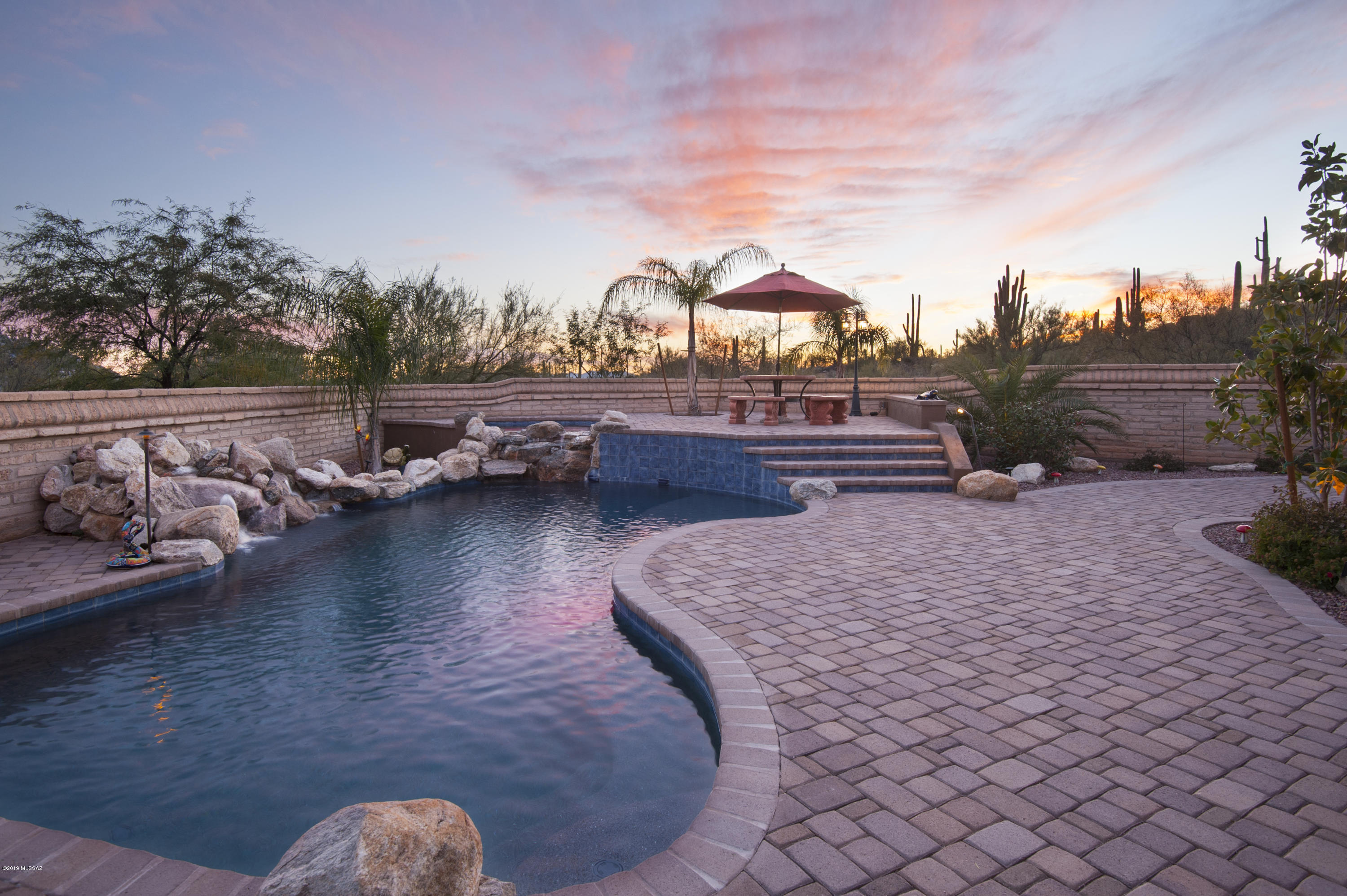Honey Bee Ridge(The Estates At) - Residential