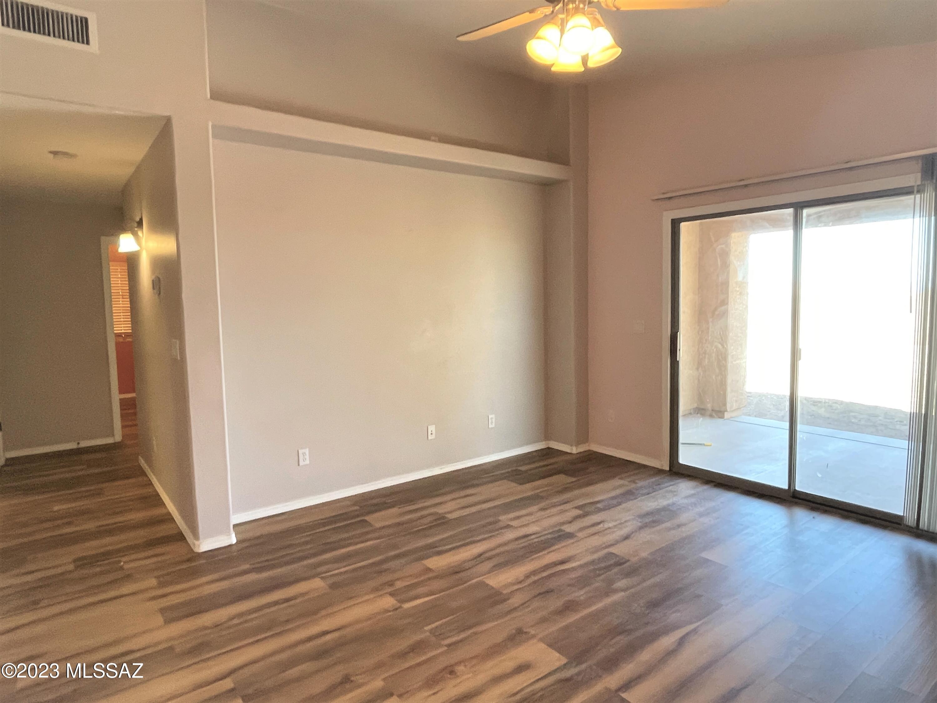 Colina De Oro (1-138) - Residential Lease