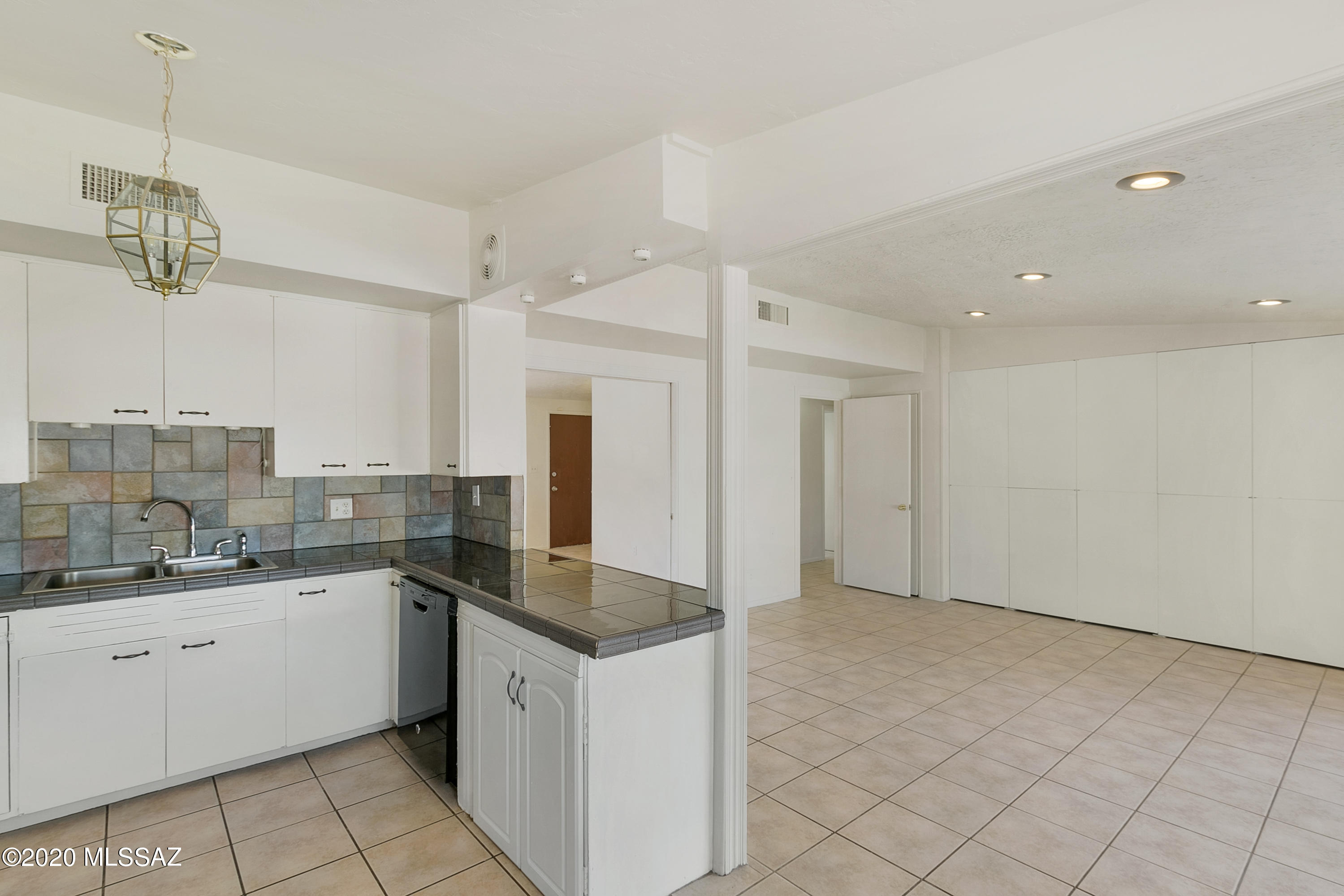Casa Mesa - Residential
