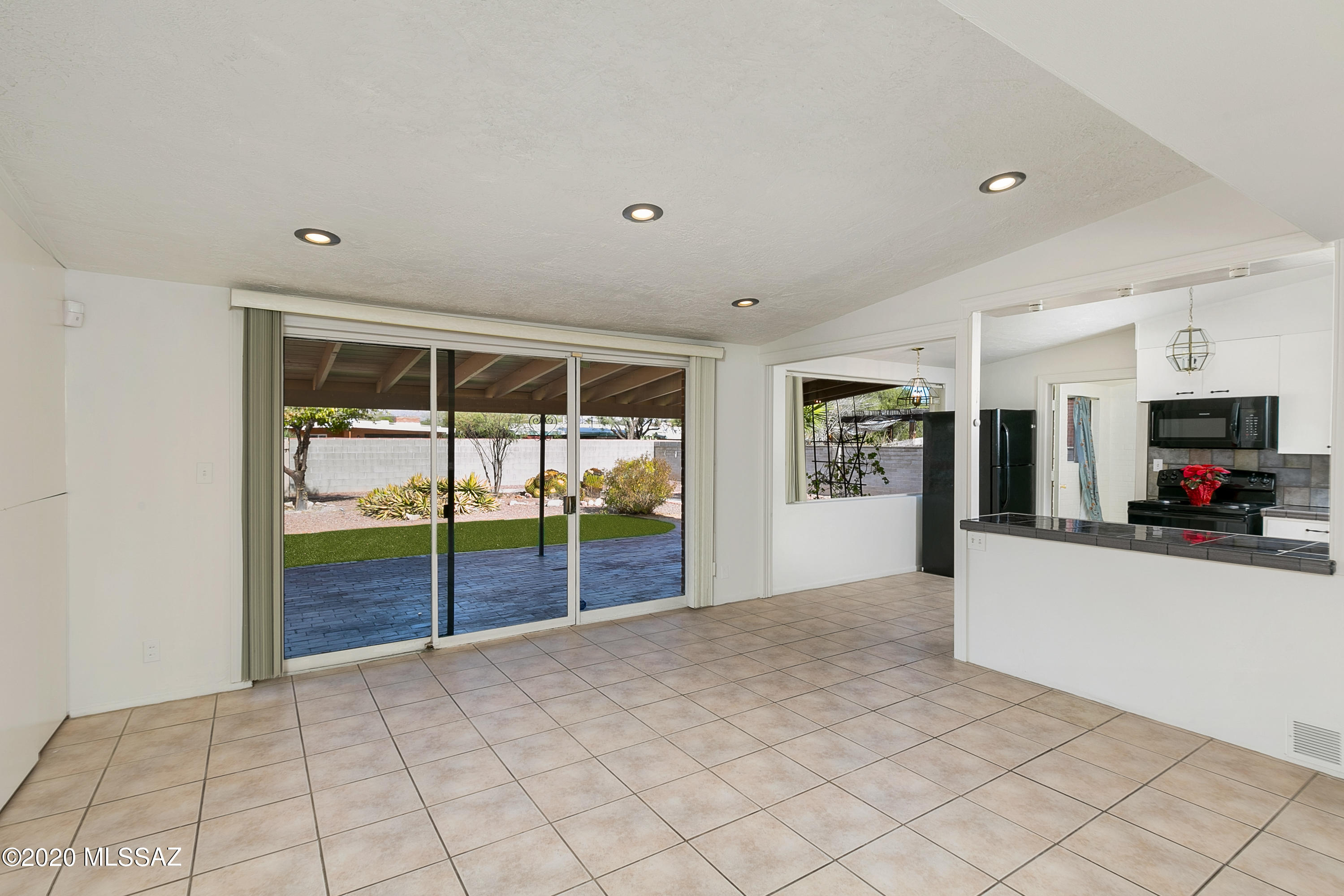 Casa Mesa - Residential