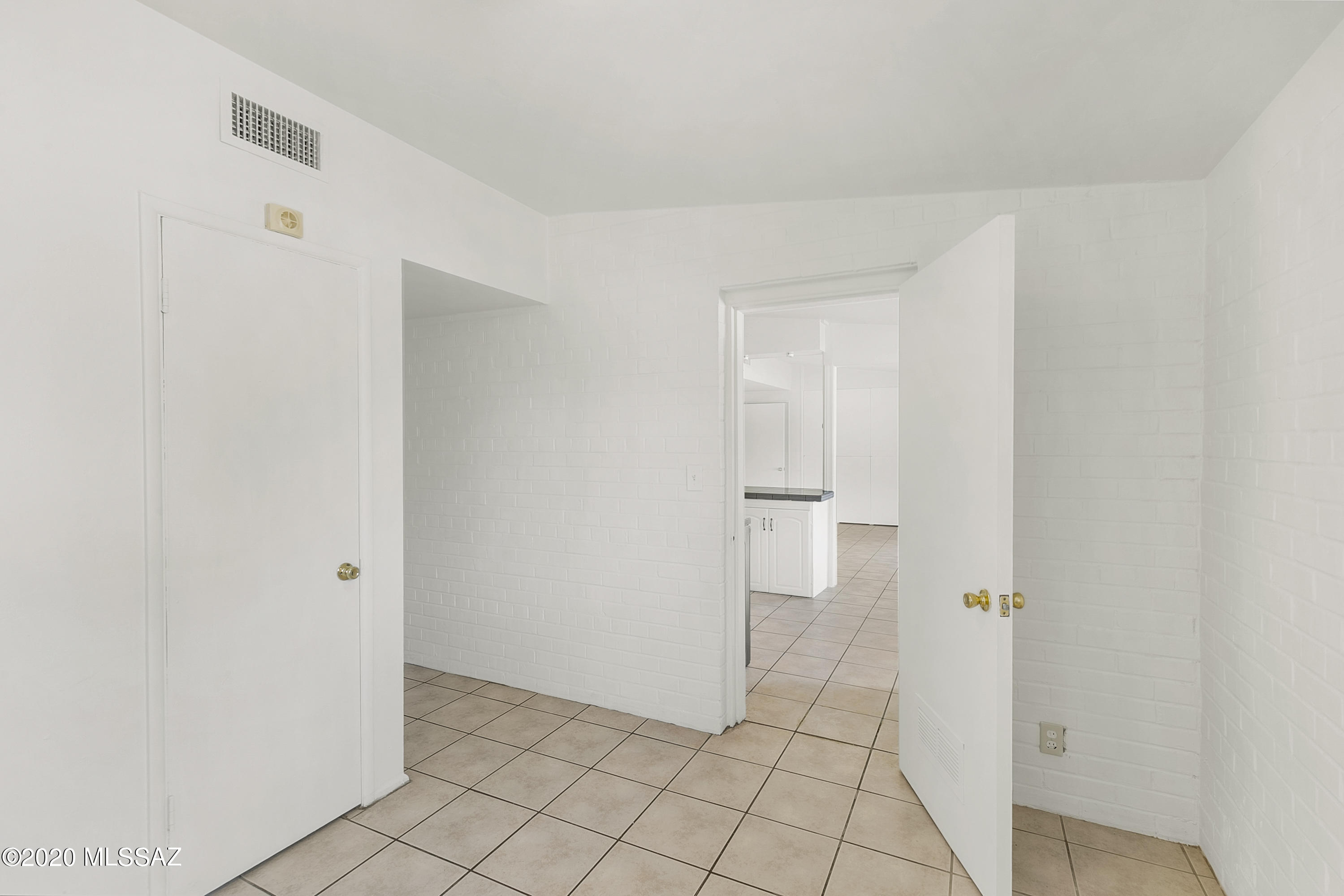 Casa Mesa - Residential