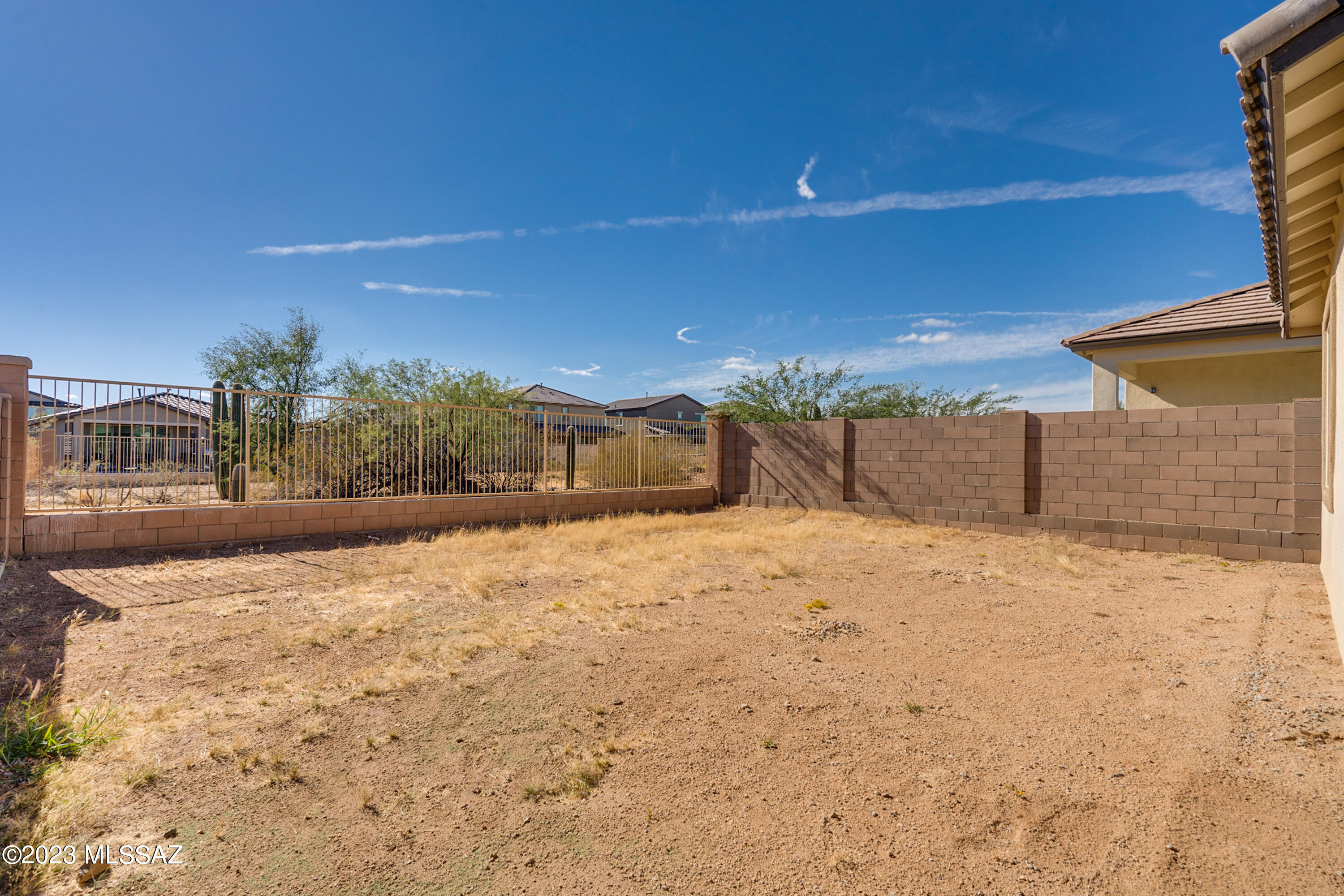Entrada Del Rio - Residential