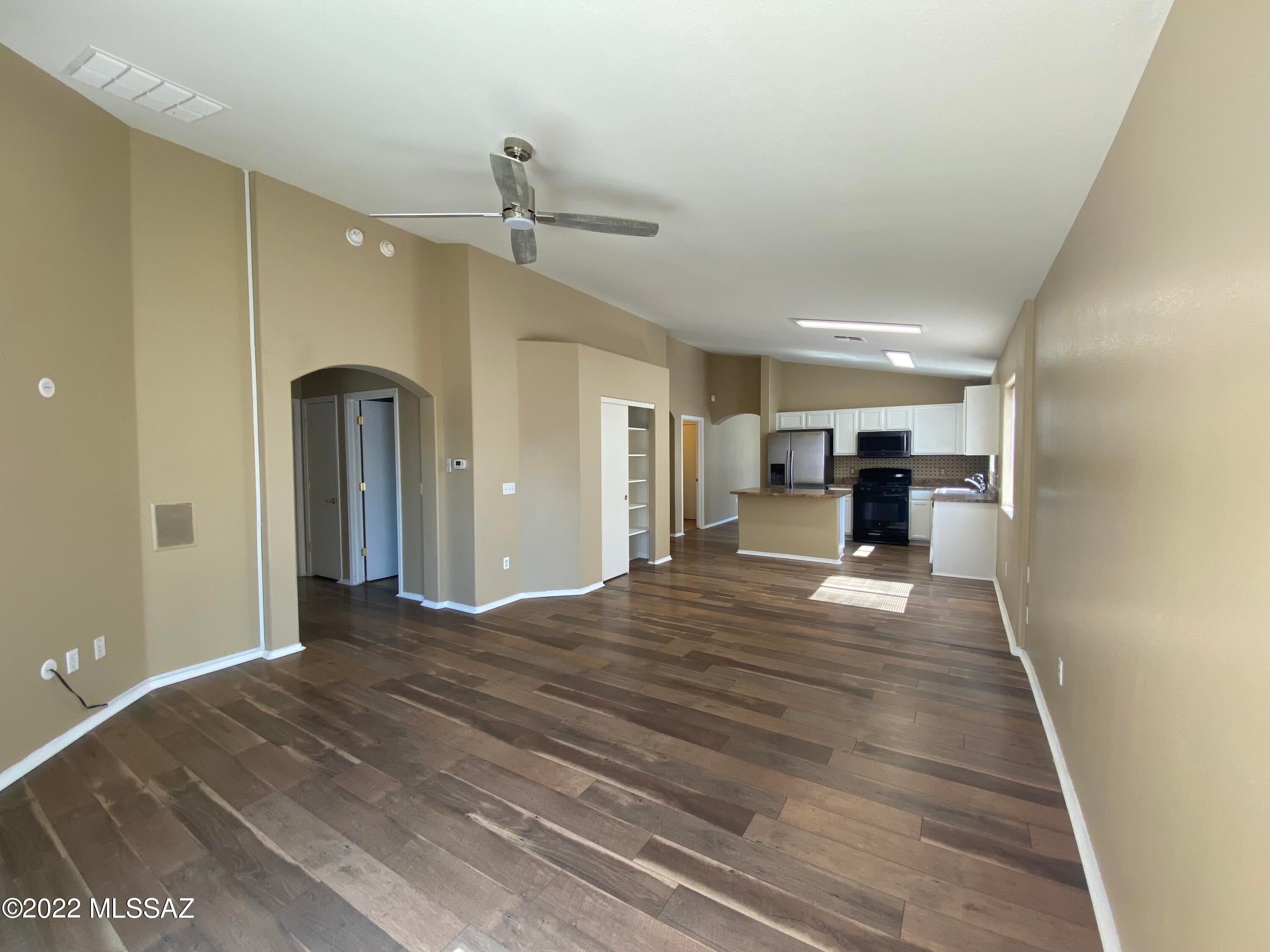 Presidios at Rancho Sahuarita (1-927) - Residential Lease
