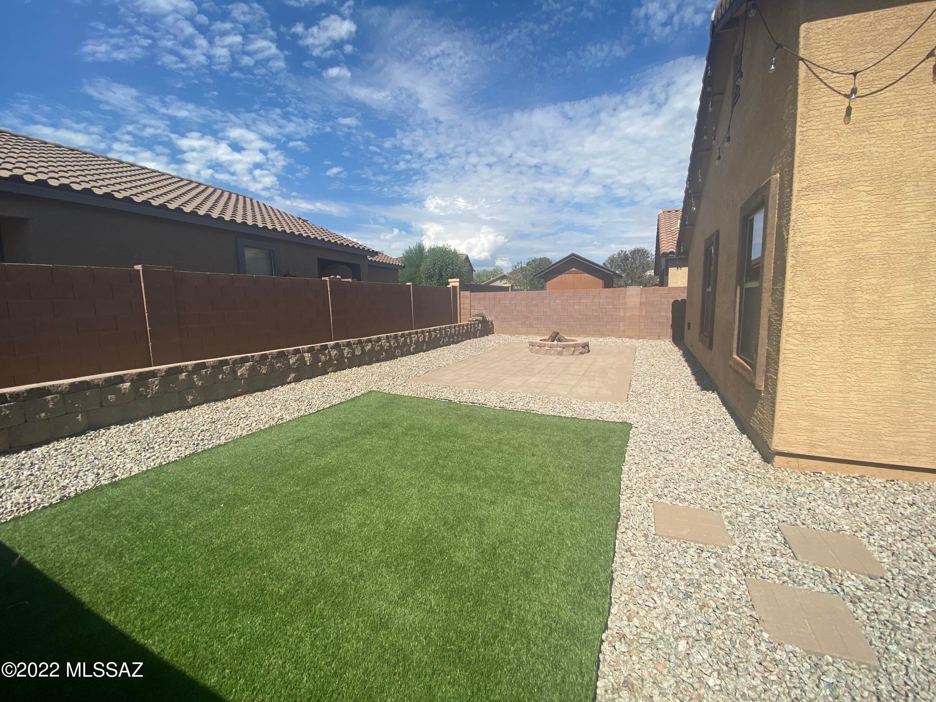 Presidios at Rancho Sahuarita (1-927) - Residential Lease