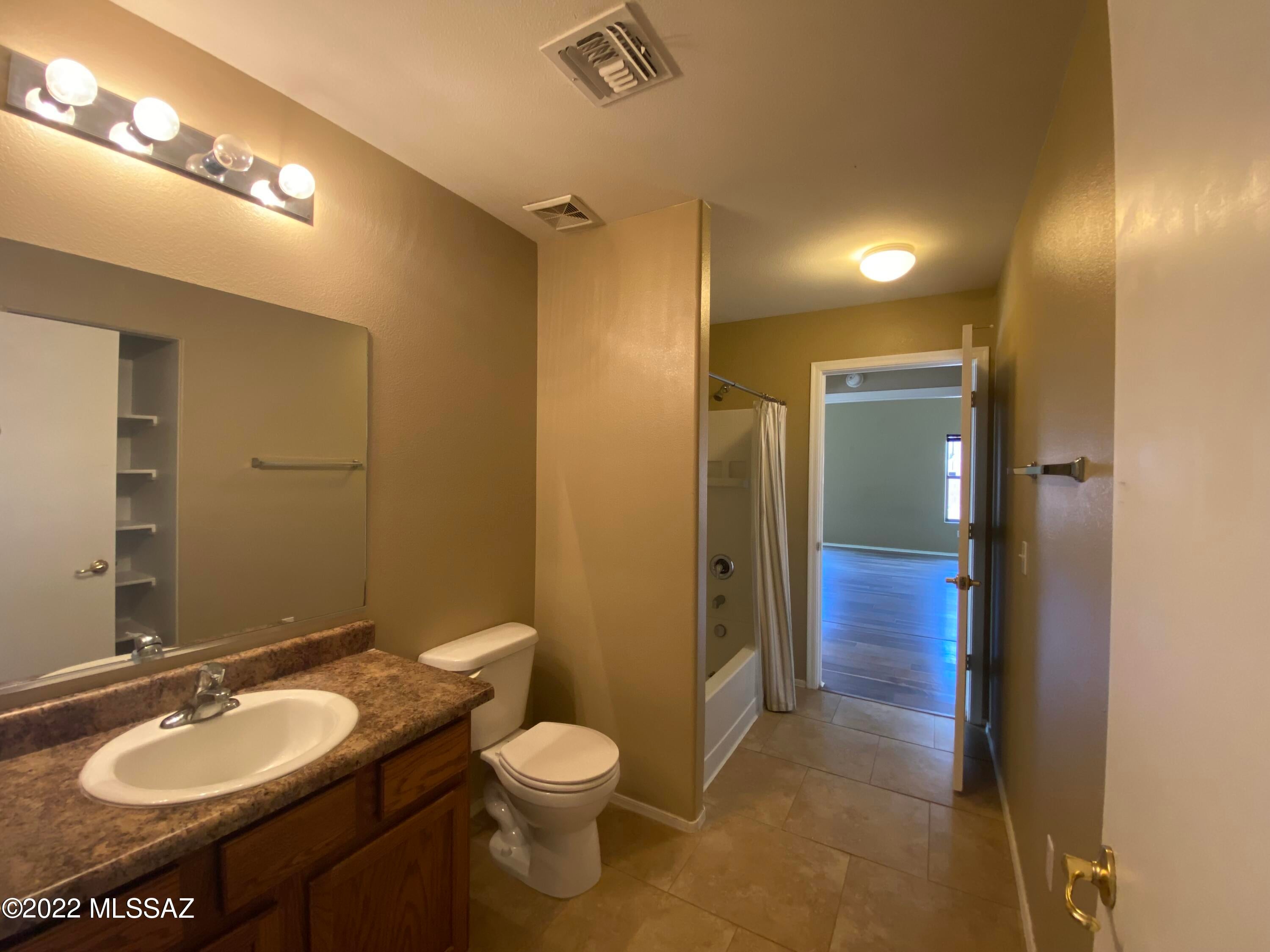 Presidios at Rancho Sahuarita (1-927) - Residential Lease
