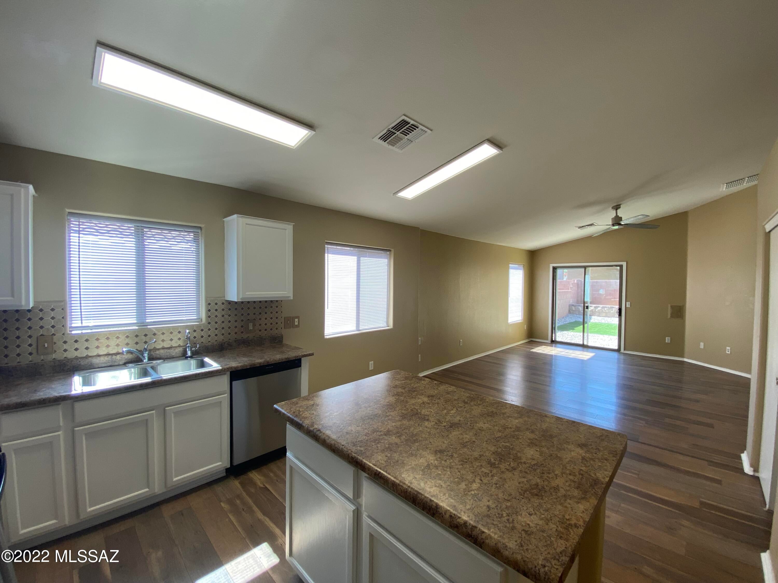 Presidios at Rancho Sahuarita (1-927) - Residential Lease