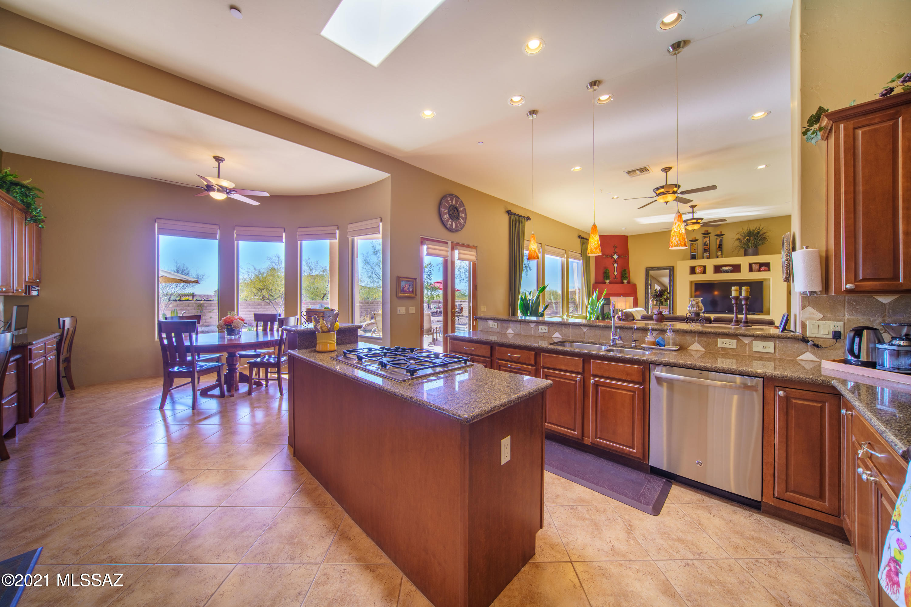 Dos Lagos at Dove Mountain (1-91) - Residential