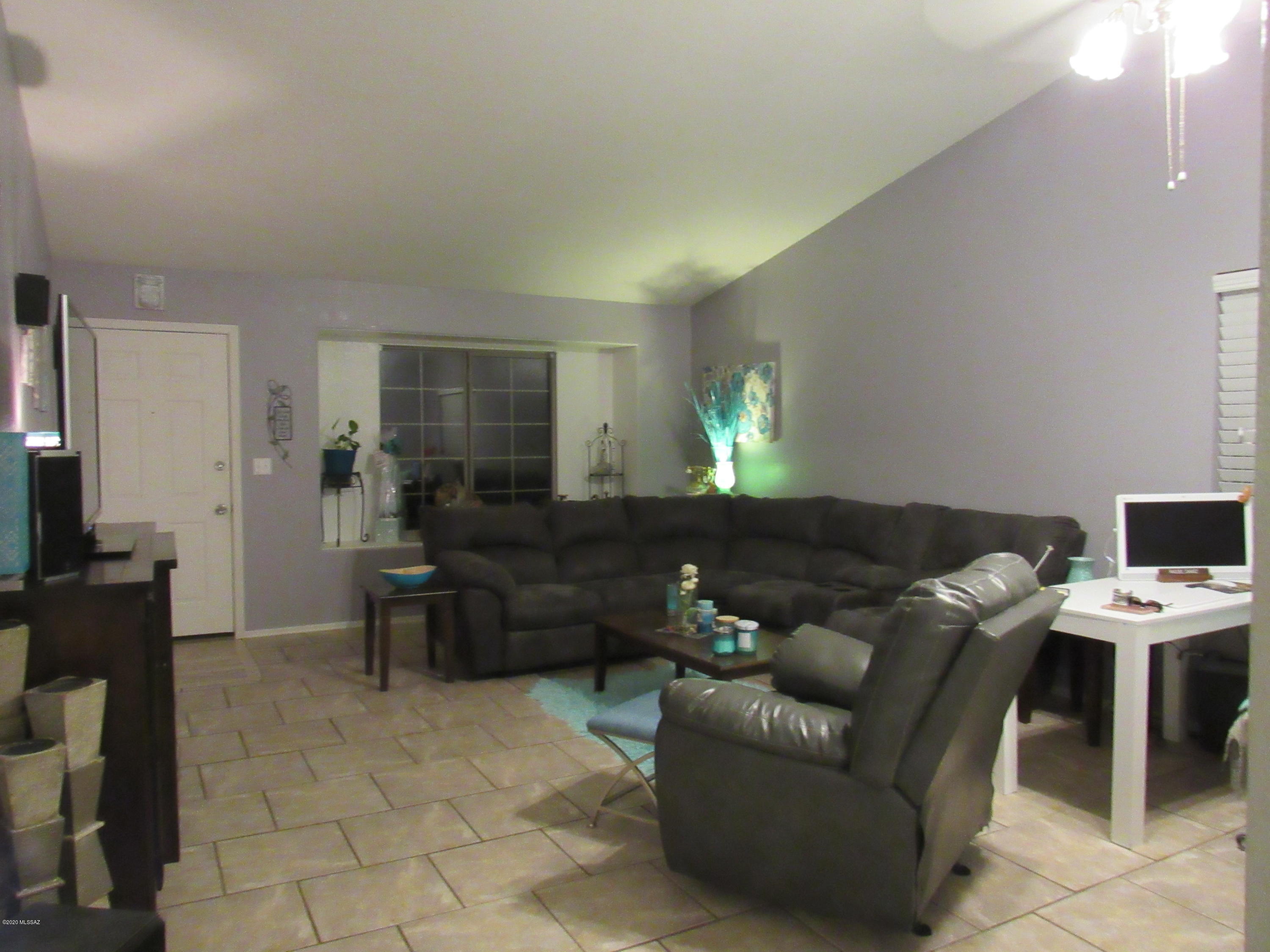 Colonias La Canada (1-82) - Residential
