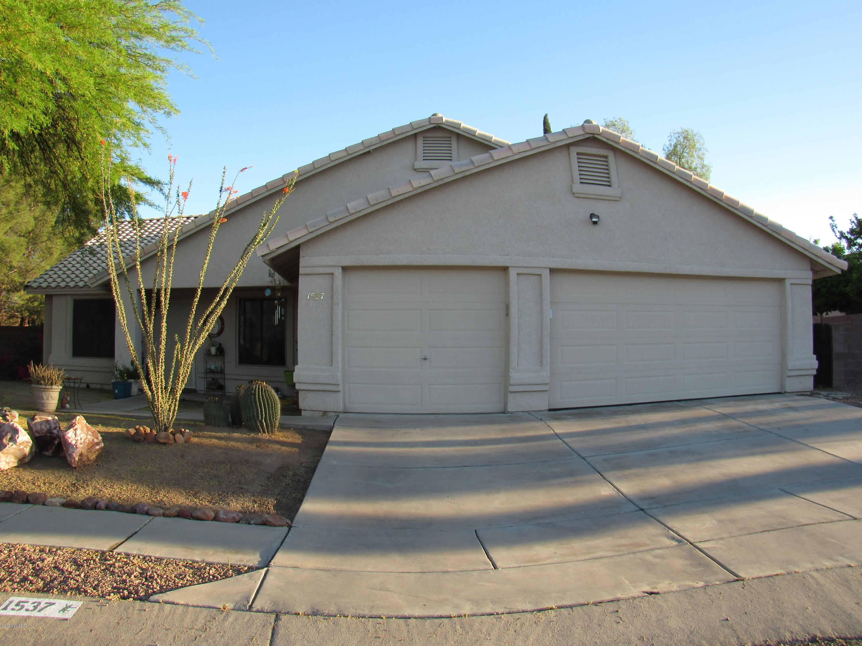 Colonias La Canada (1-82) - Residential