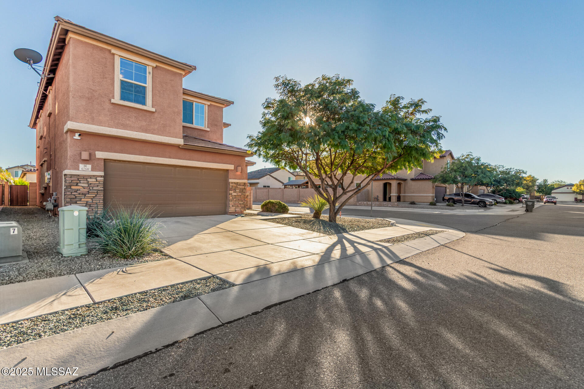 Interstate 10 and Kolb Road - Residential